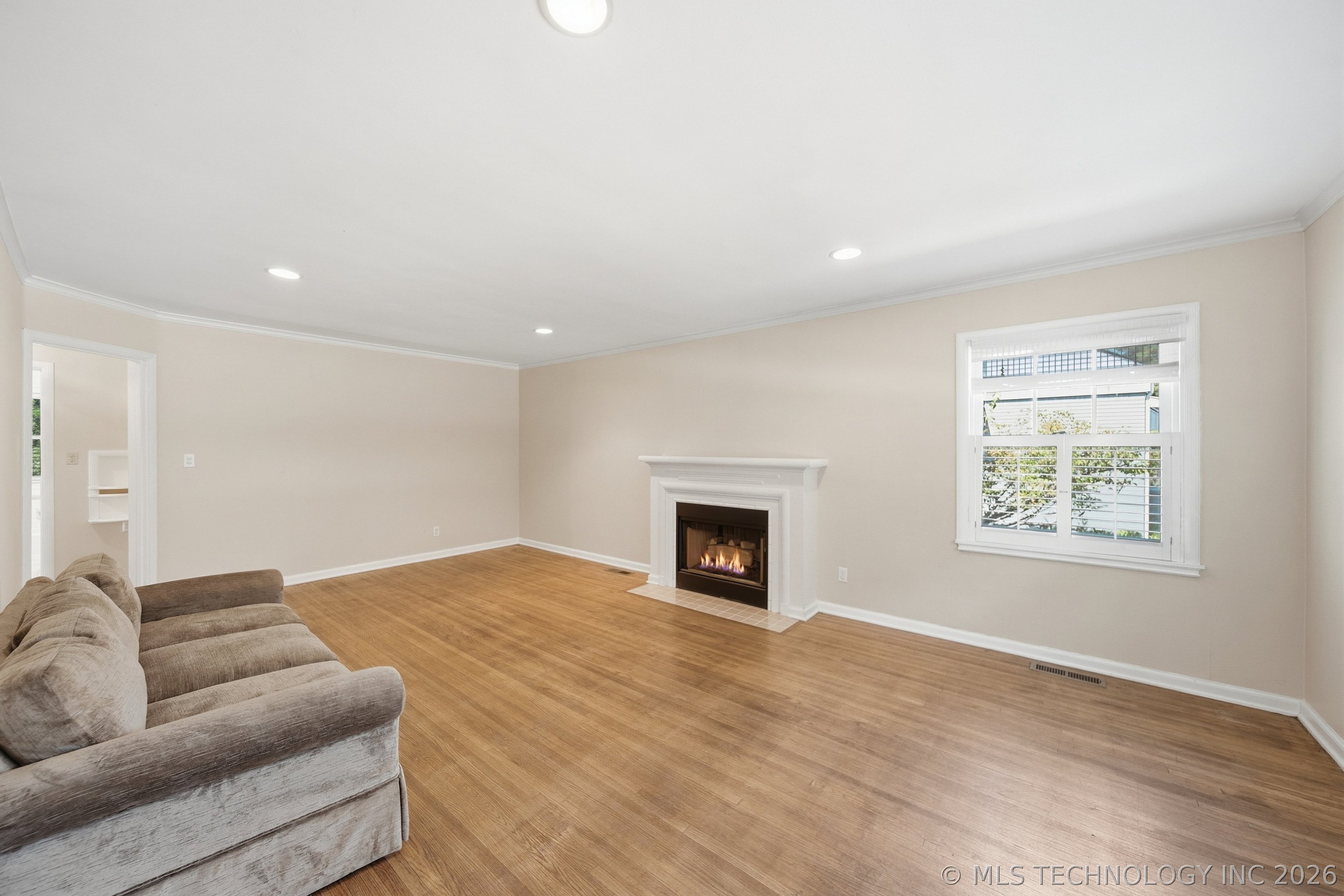 2258 S Delaware Court Property Photo 8