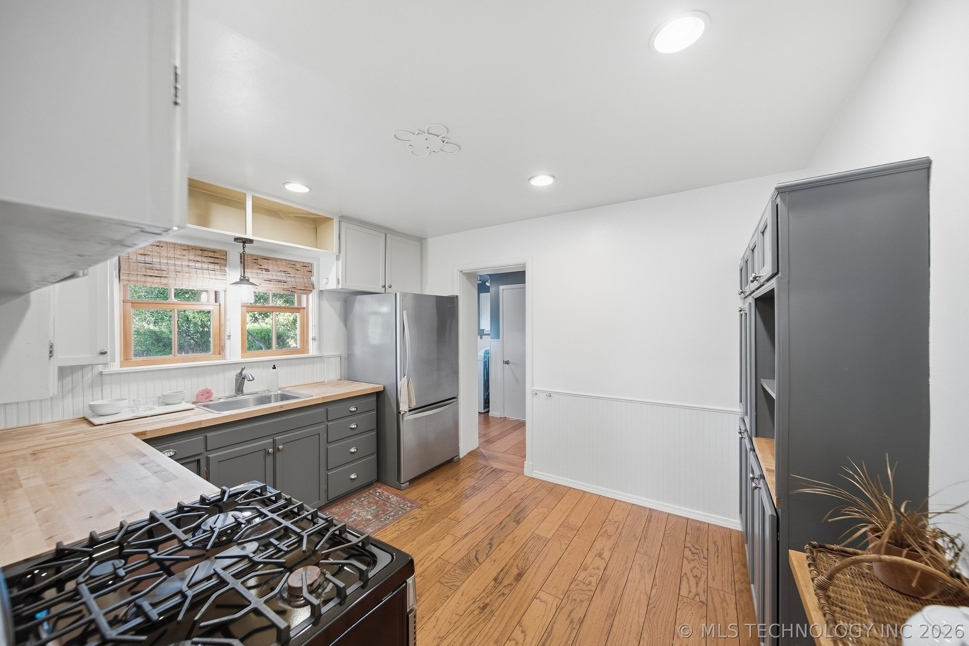 2258 S Delaware Court Property Photo 11