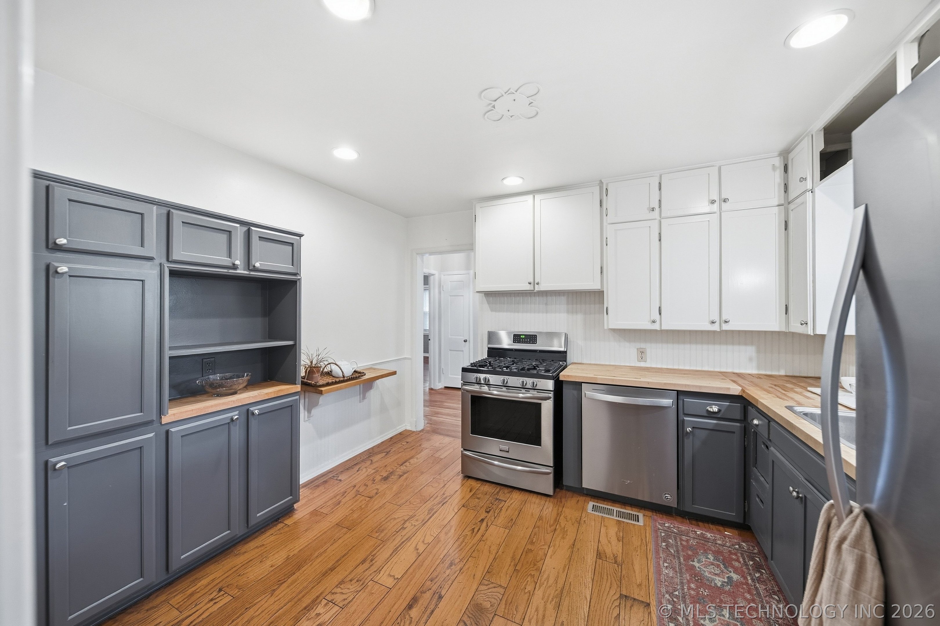 2258 S Delaware Court Property Photo 12