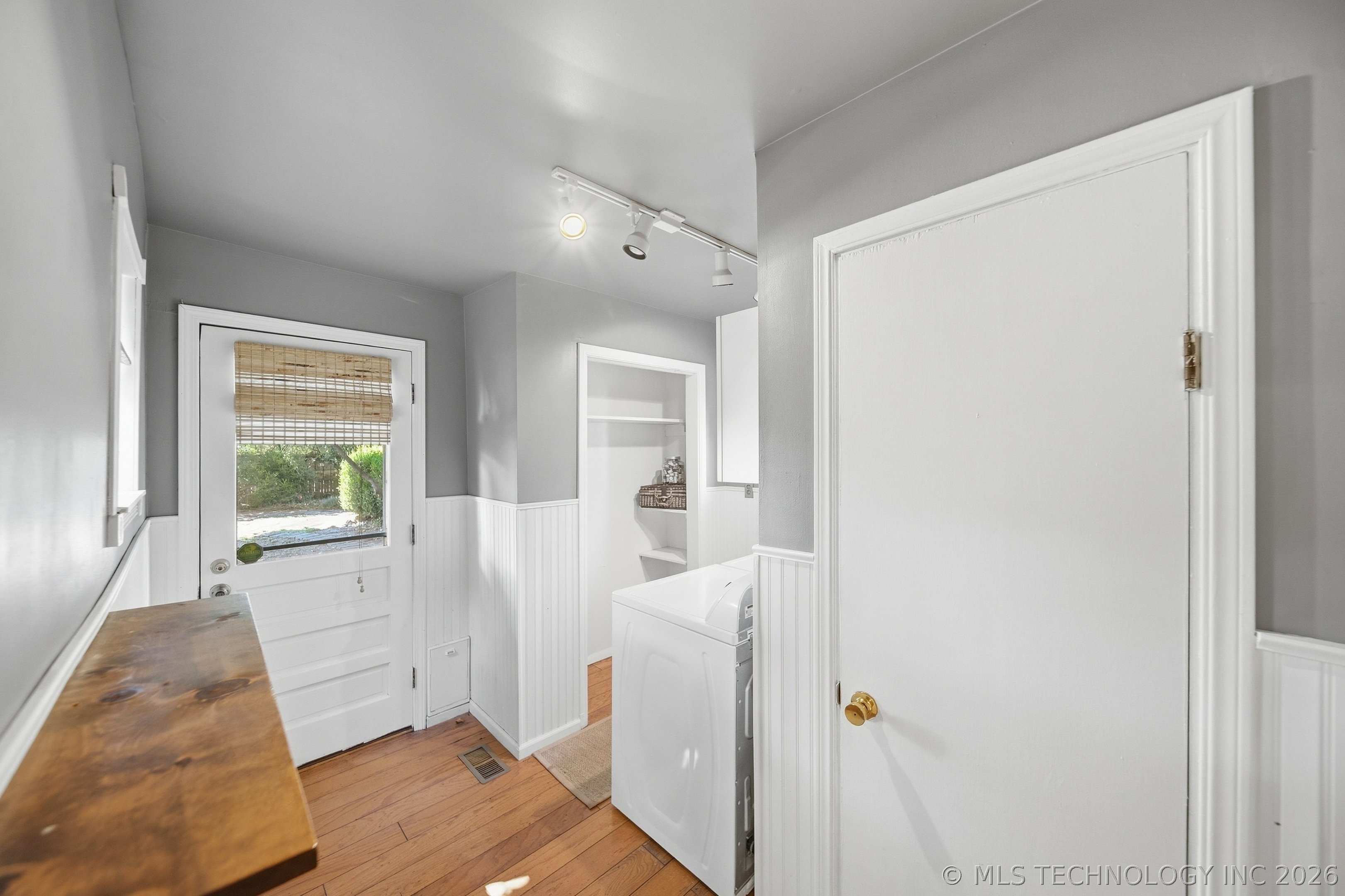 2258 S Delaware Court Property Photo 21