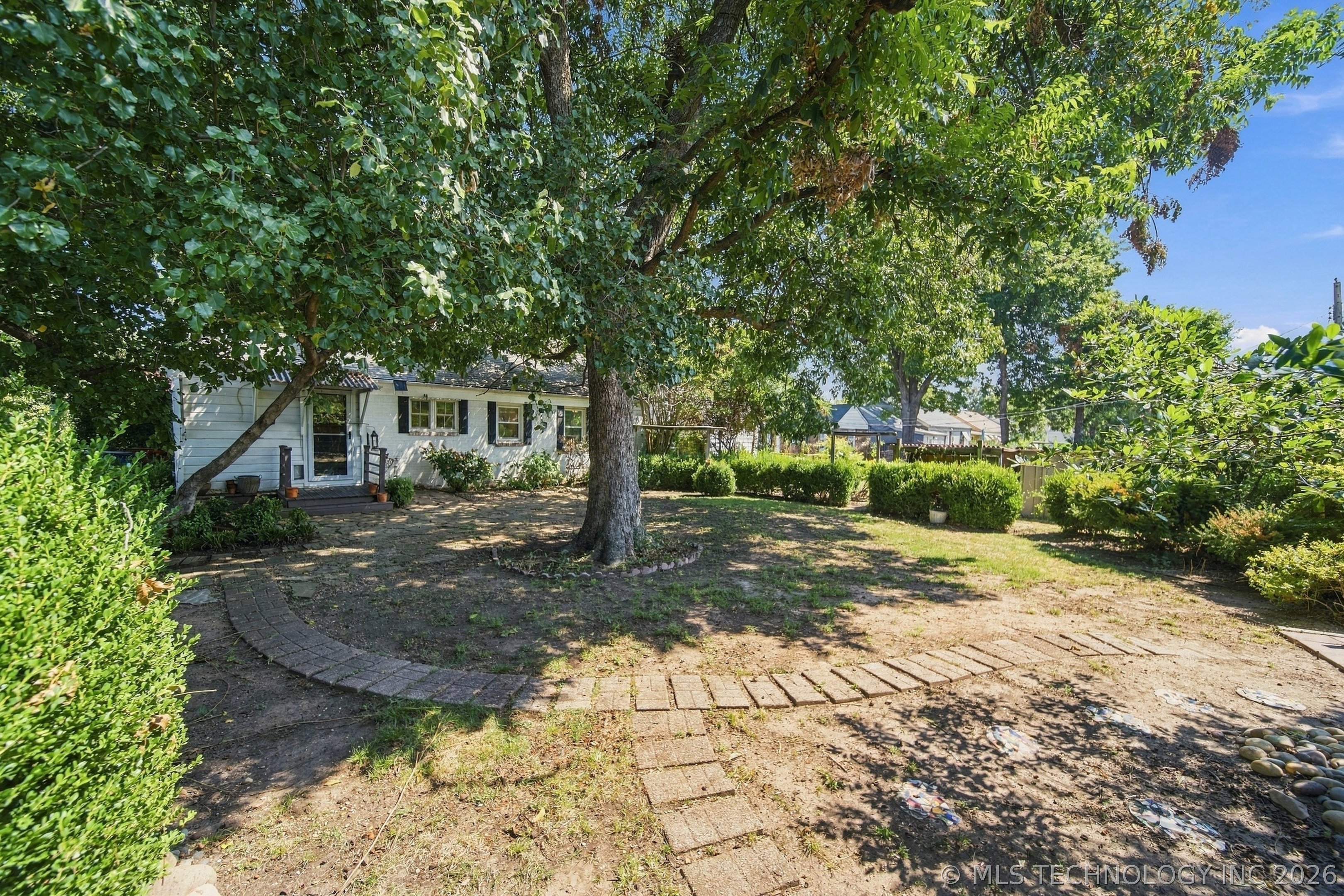 2258 S Delaware Court Property Photo 27