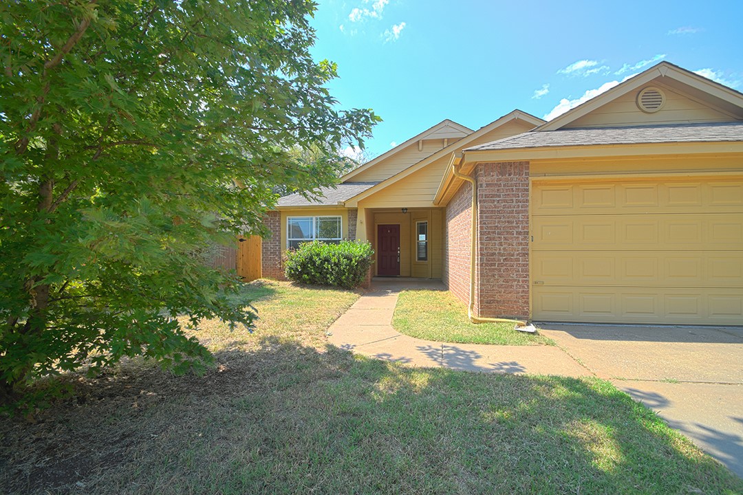 16052 S 83rd East Avenue Property Photo 2