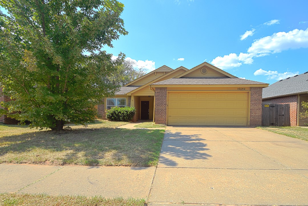 16052 S 83rd East Avenue Property Photo 3