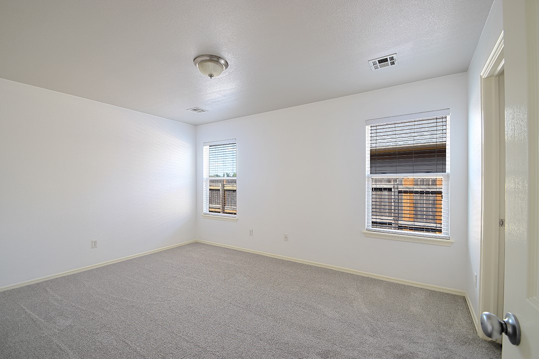 16052 S 83rd East Avenue Property Photo 16