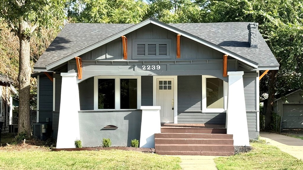 2239 E 8th Street Property Photo 1