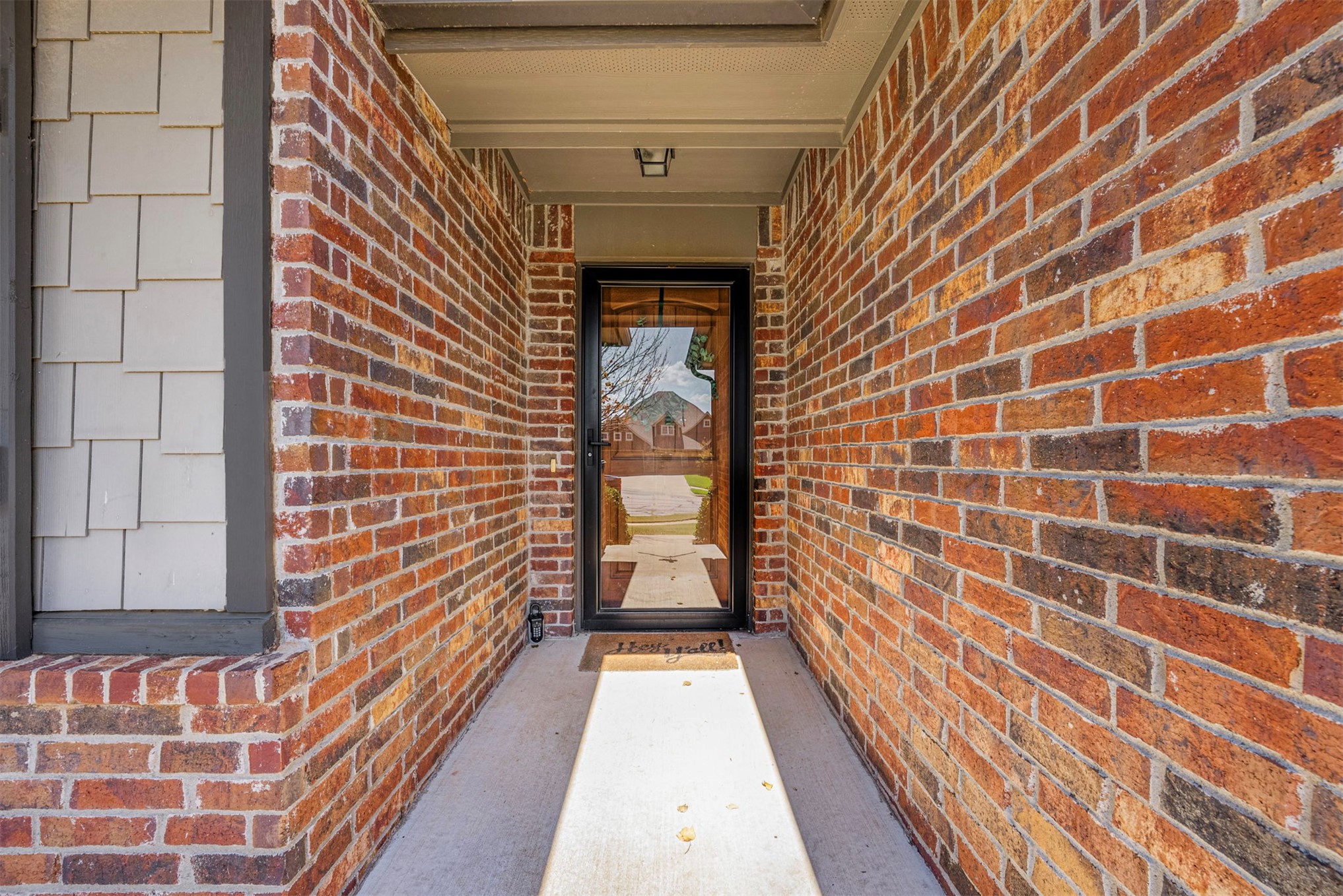 2612 W Van Buren Court Property Photo 4