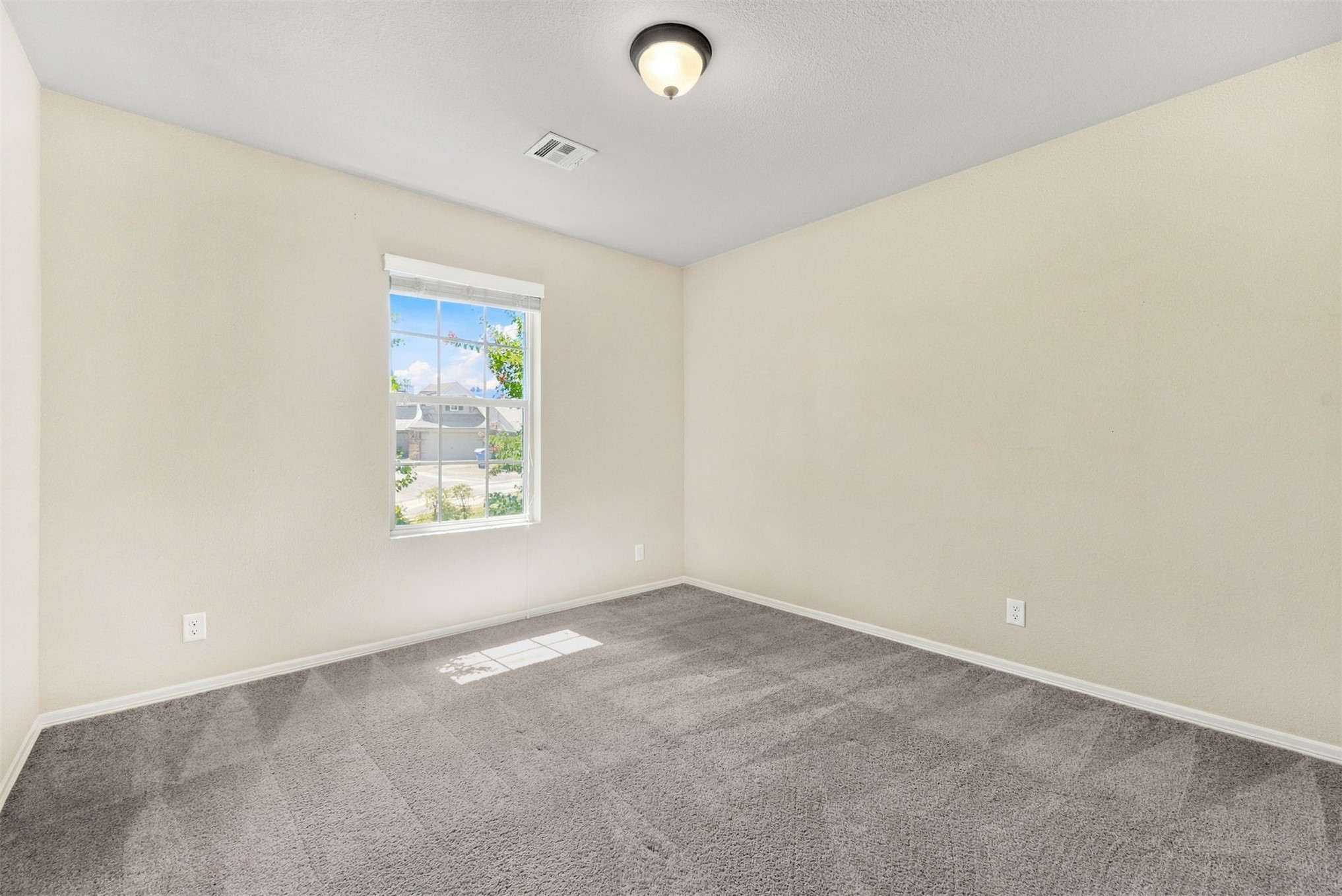 2612 W Van Buren Court Property Photo 32