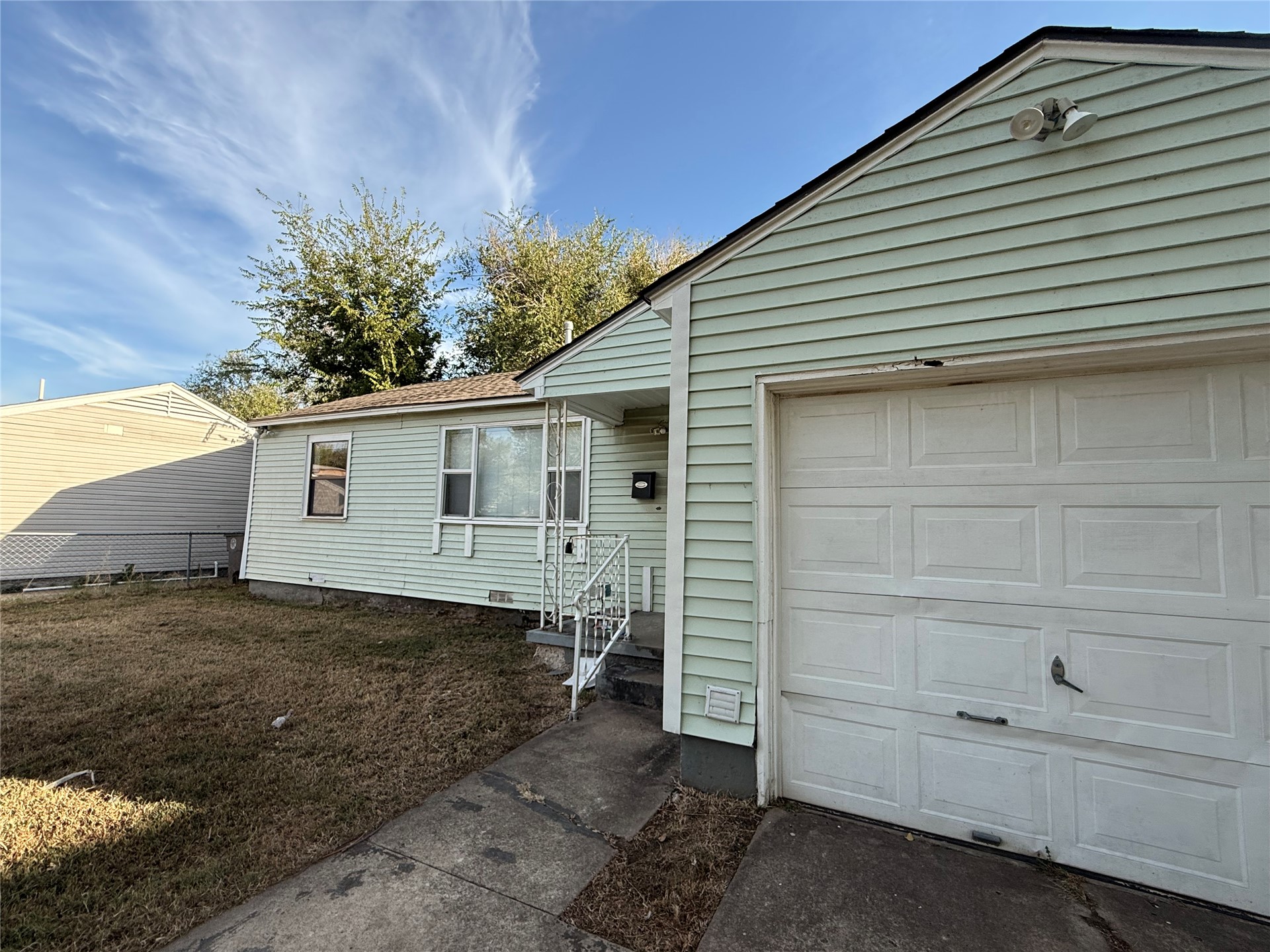 3808 E Xyler Street Property Photo 2