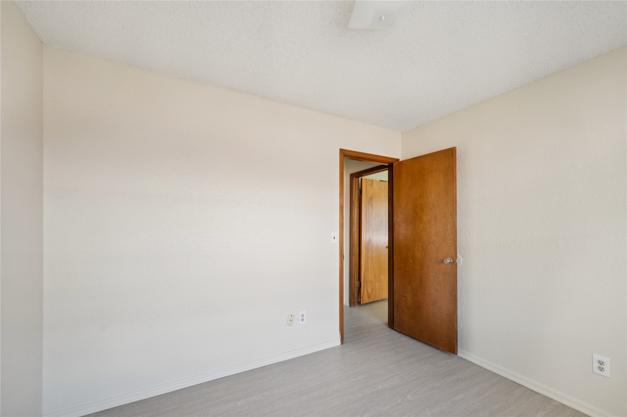 8966 E 56th Place Property Photo 14