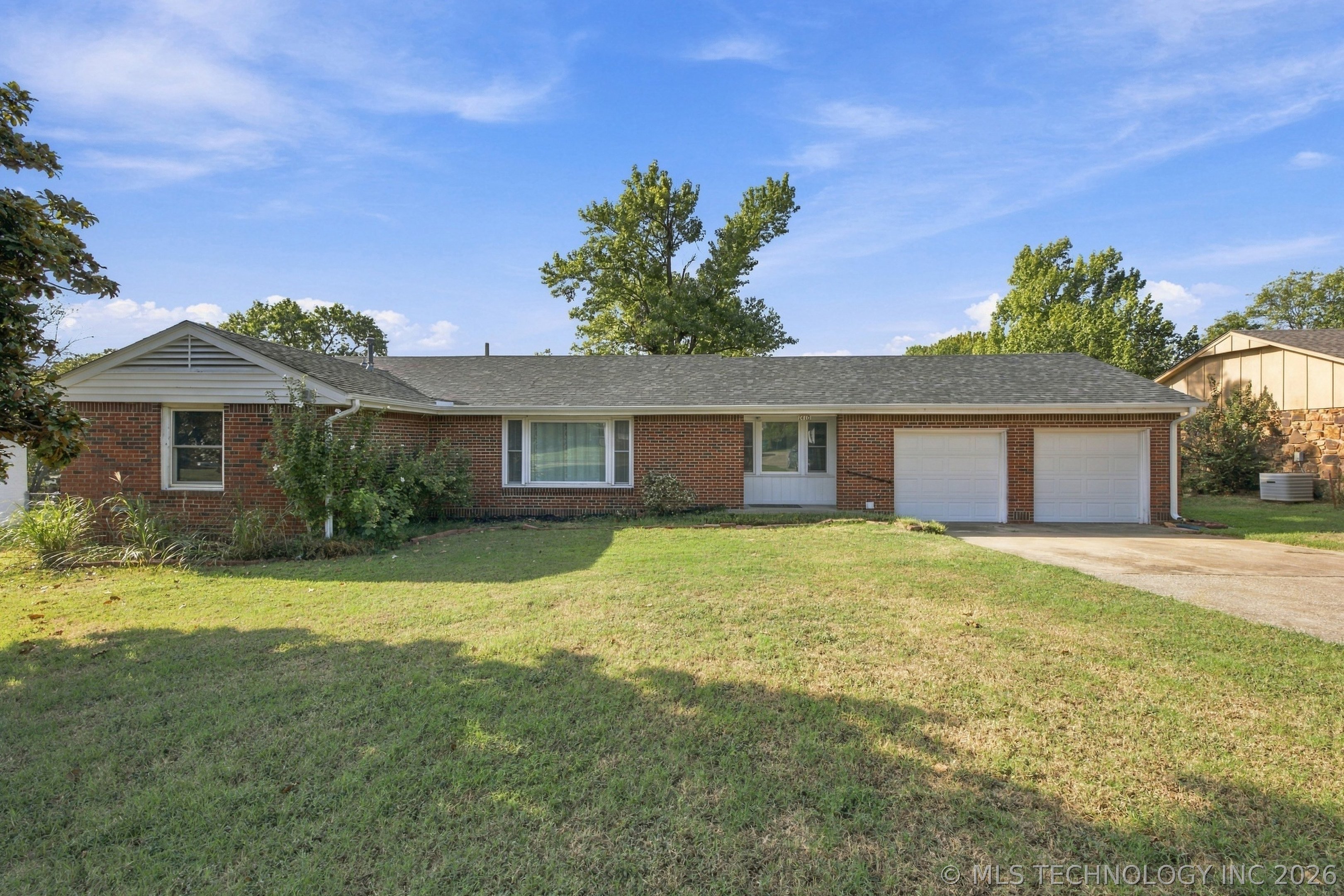 1410 E Line Avenue Property Photo 1