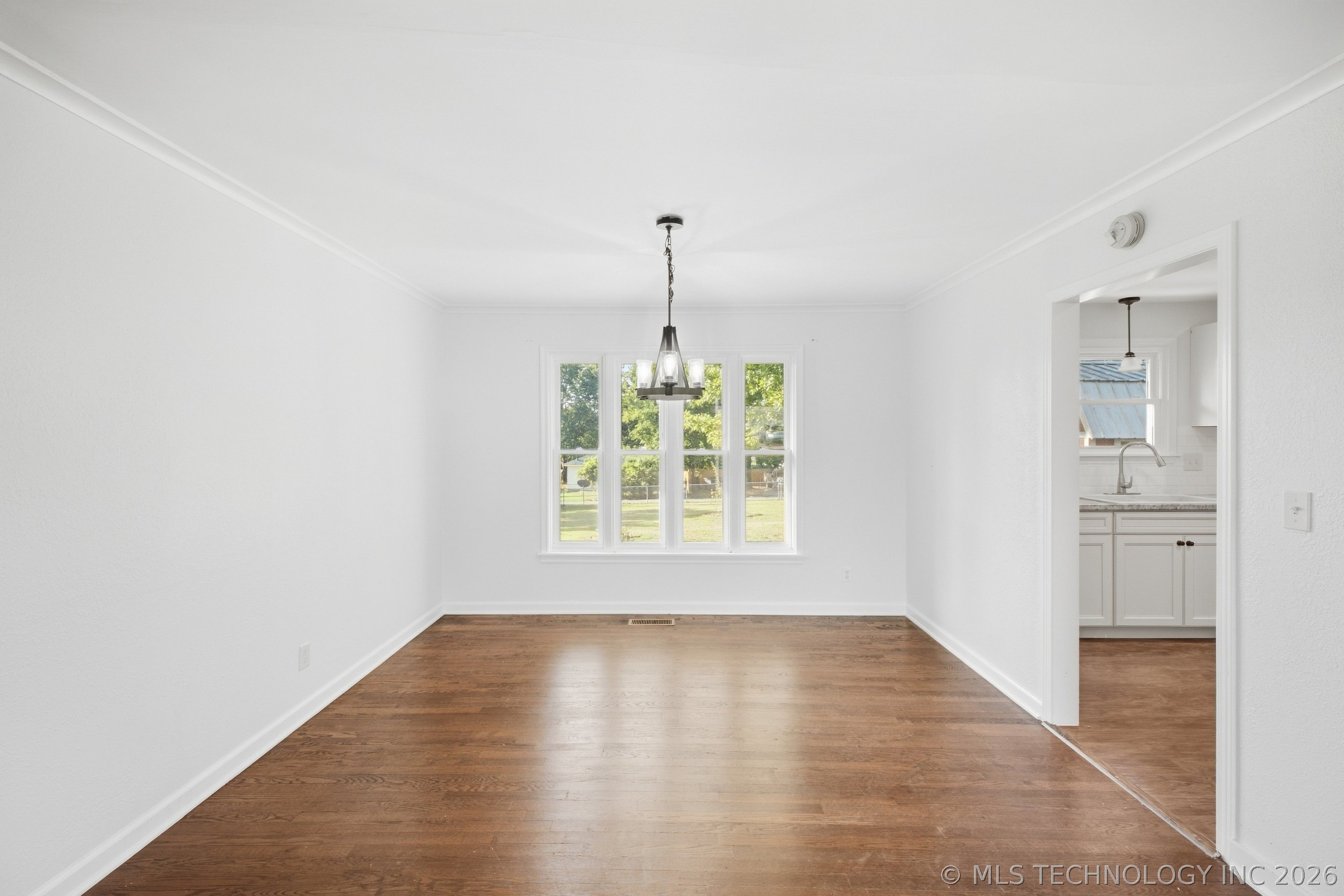 1410 E Line Avenue Property Photo 9