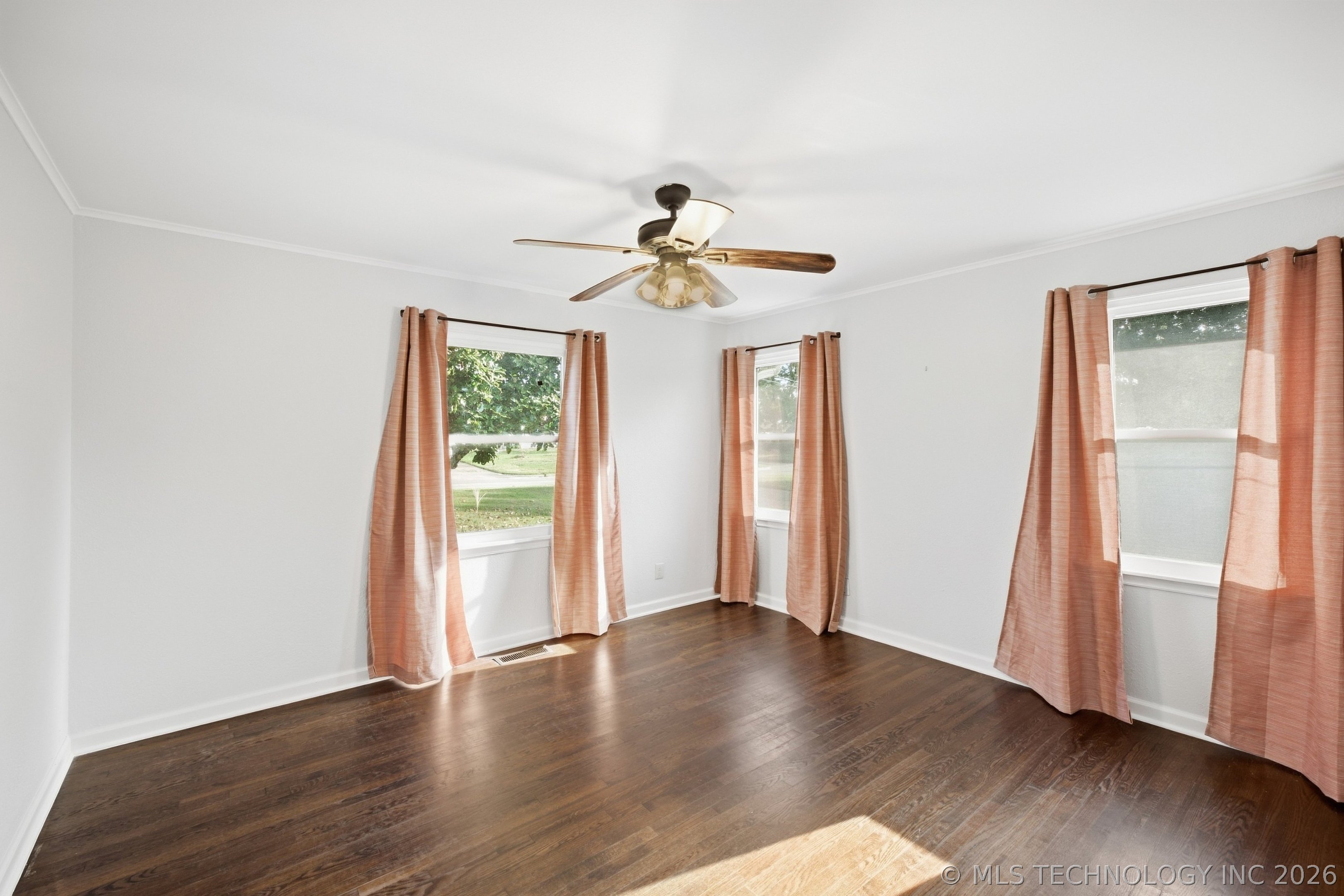 1410 E Line Avenue Property Photo 12