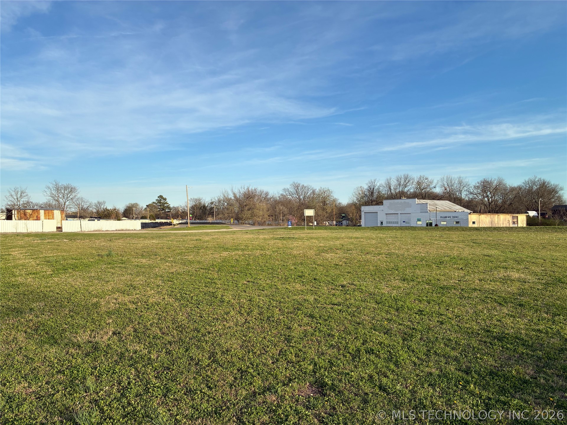 1500 W Main Street Property Photo 2
