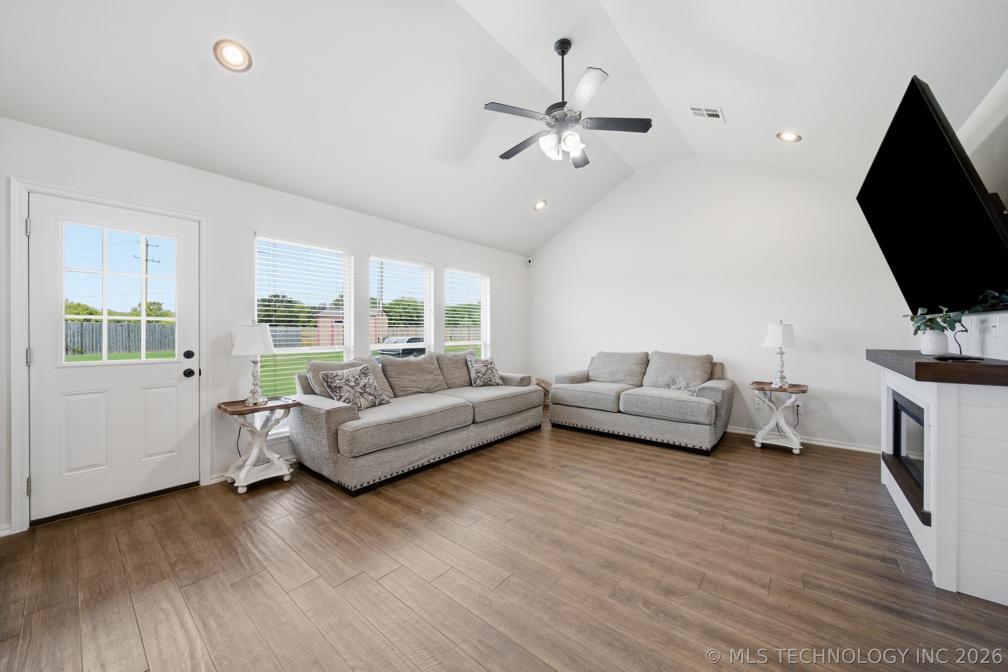 4102 S 181 East Avenue Property Photo 10
