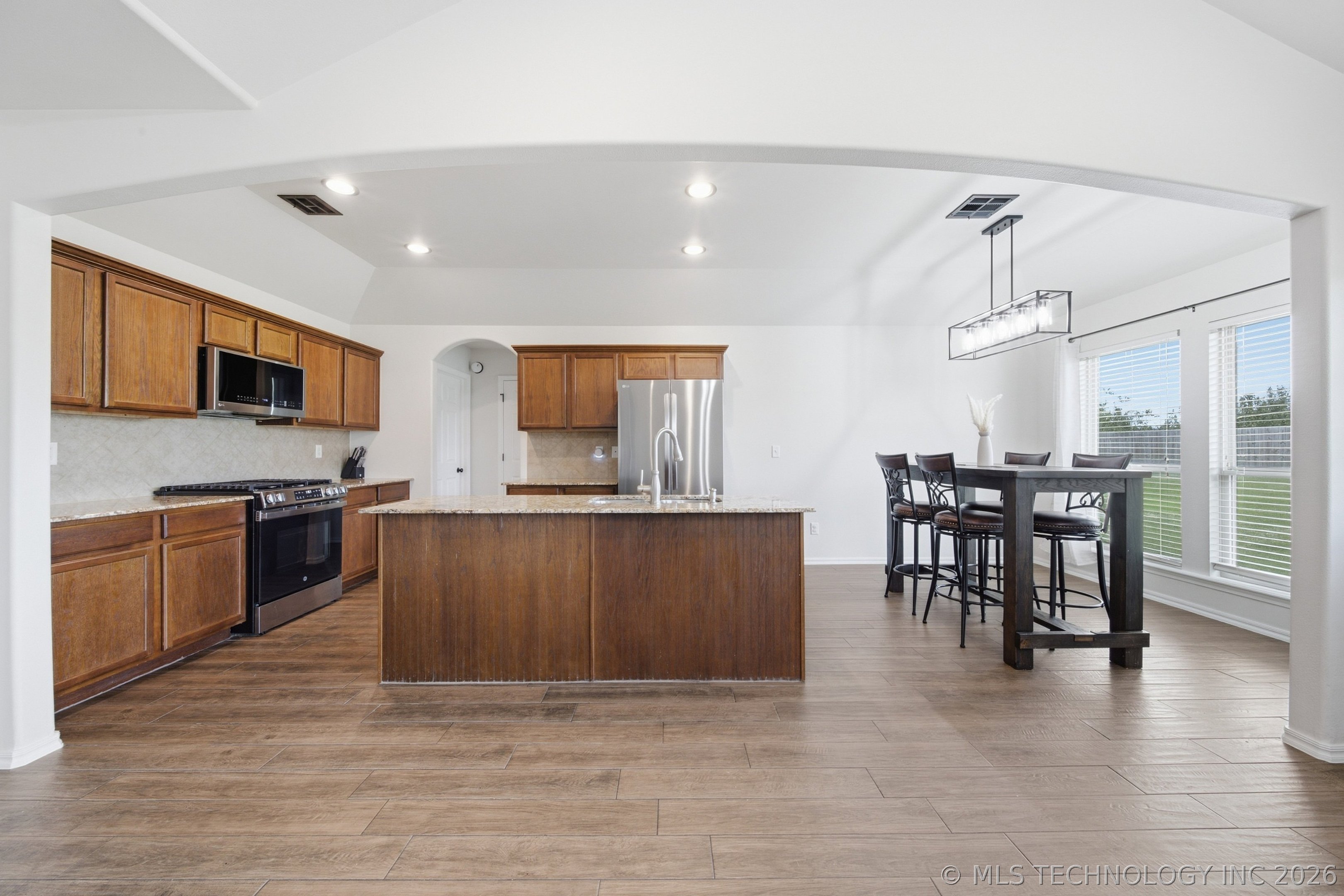 4102 S 181 East Avenue Property Photo 14