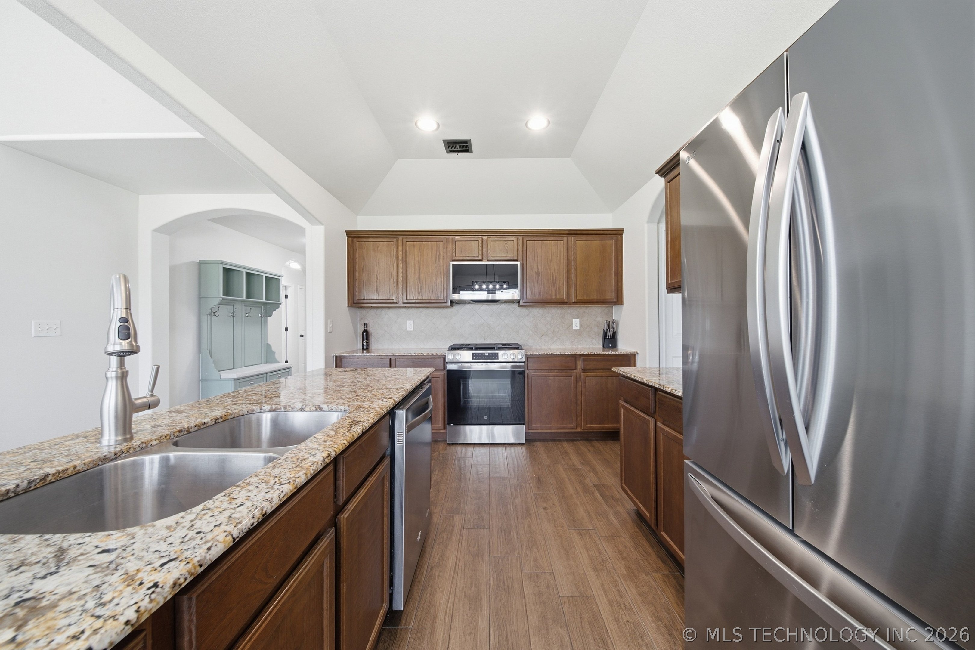 4102 S 181 East Avenue Property Photo 16