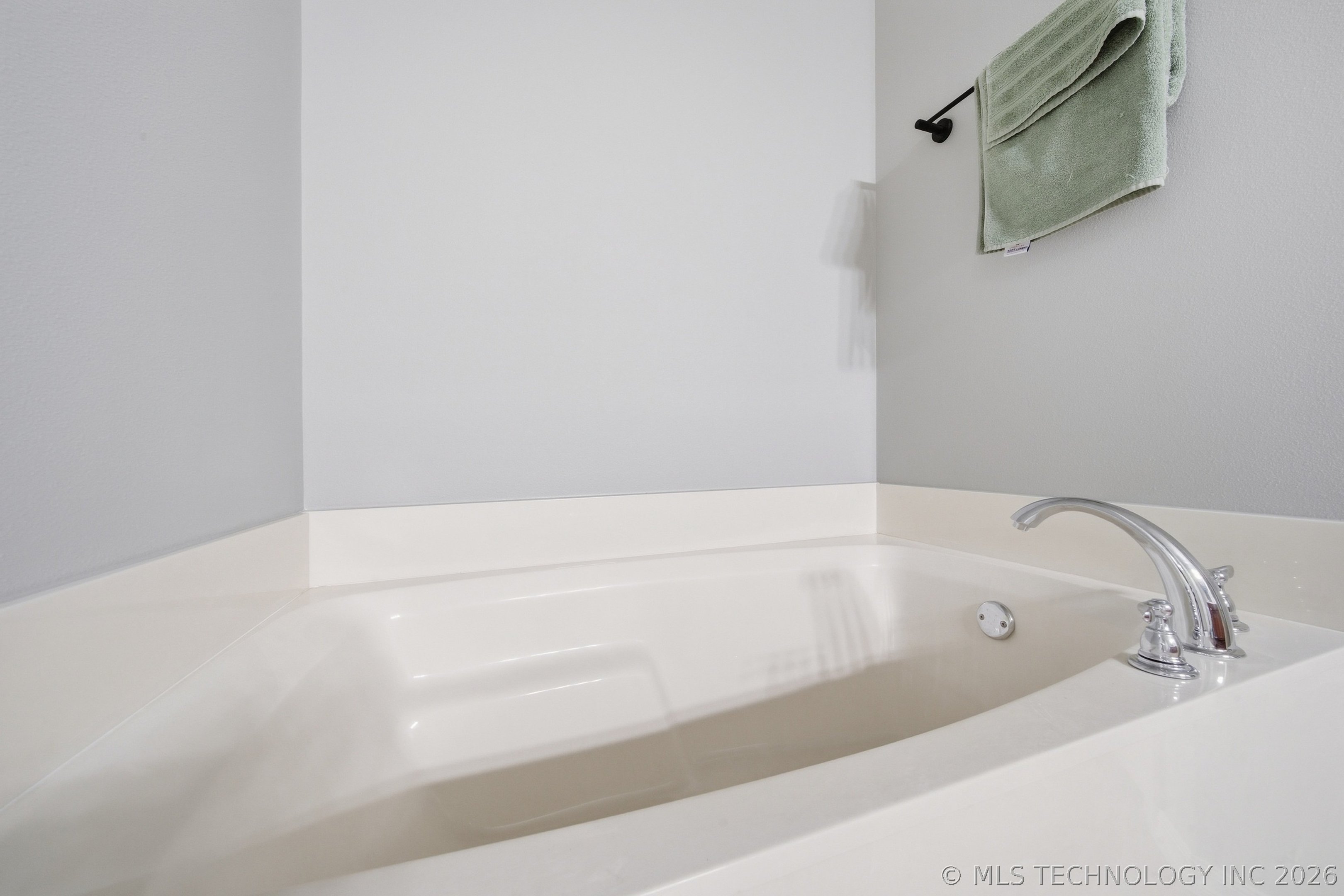 4102 S 181 East Avenue Property Photo 27