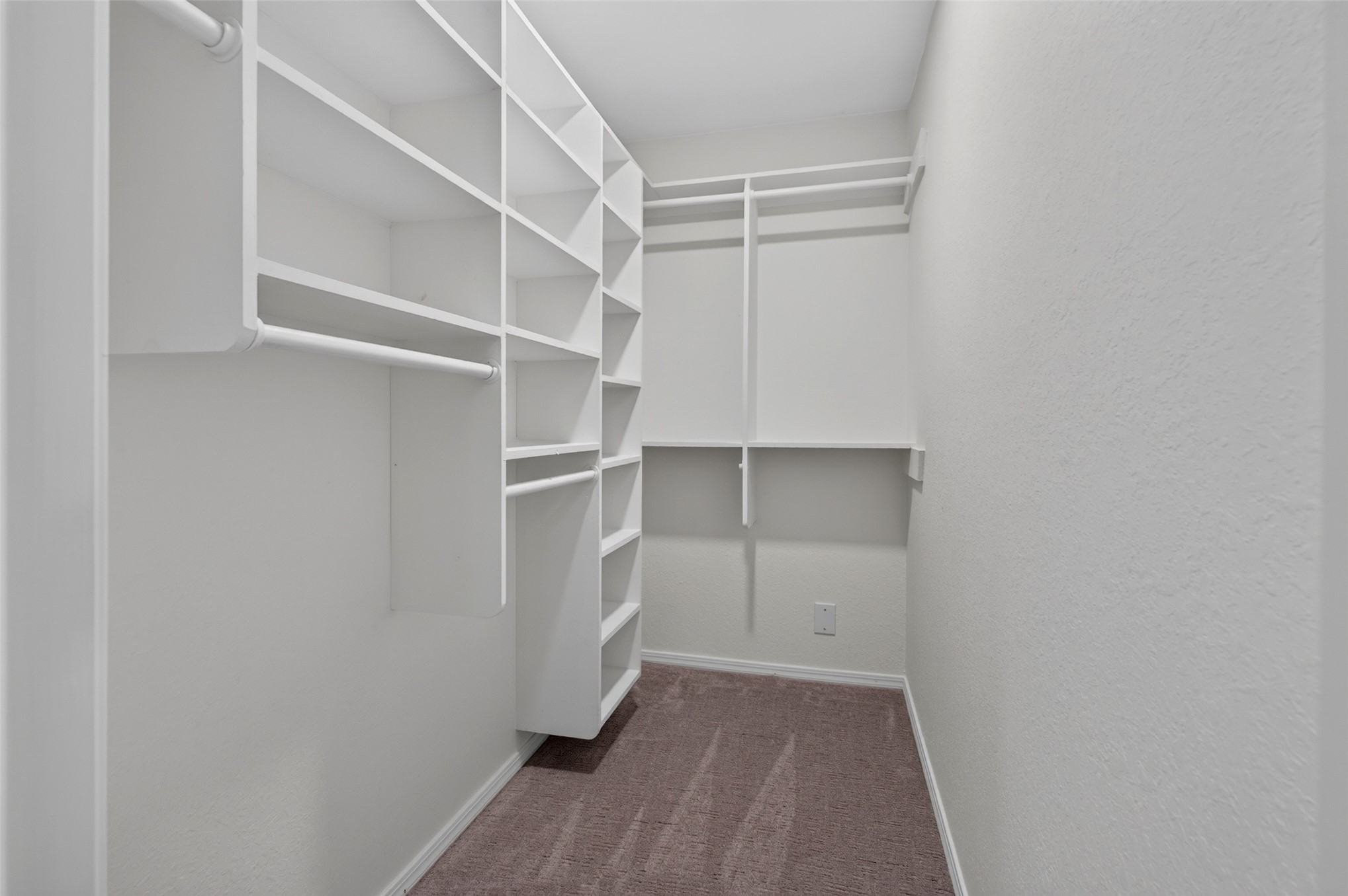 18641 Woodbriar Lane Property Photo 24