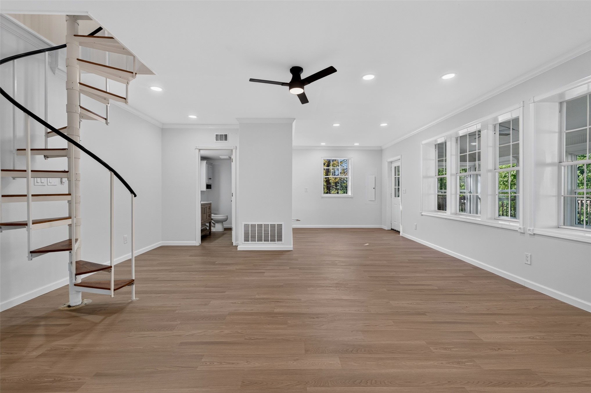 18641 Woodbriar Lane Property Photo 31