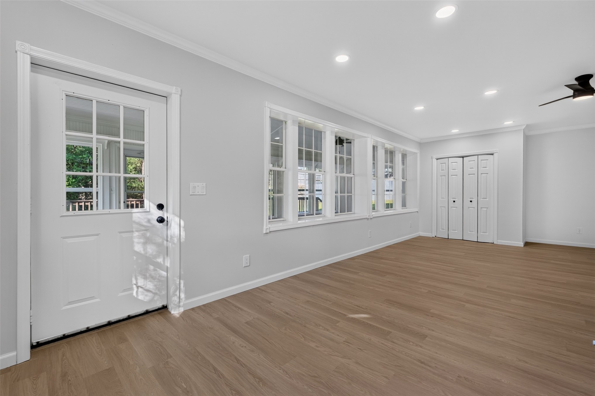 18641 Woodbriar Lane Property Photo 33