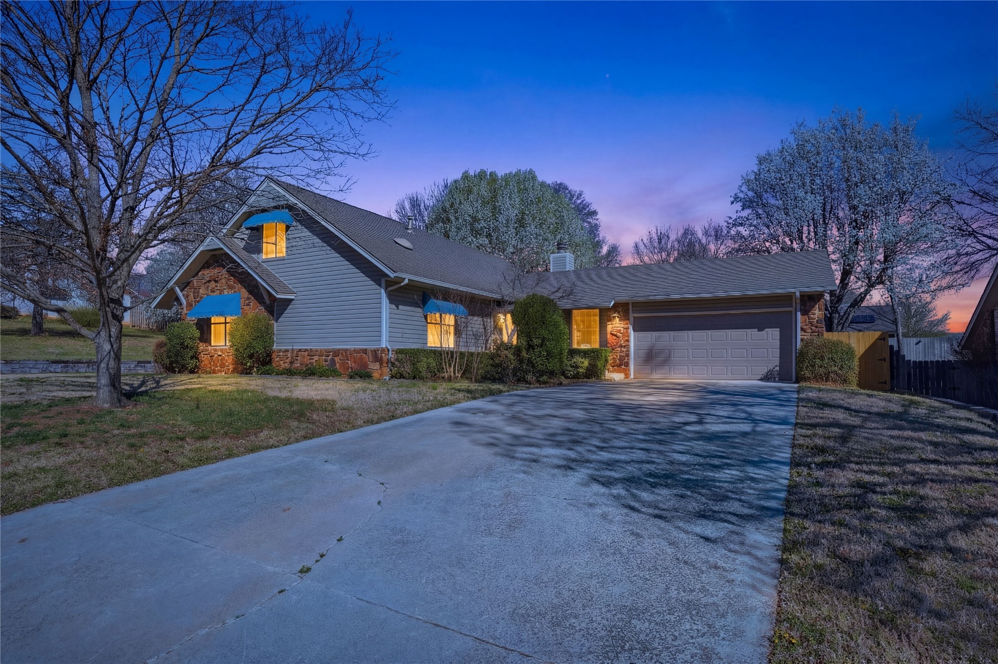 1711 Valley Road