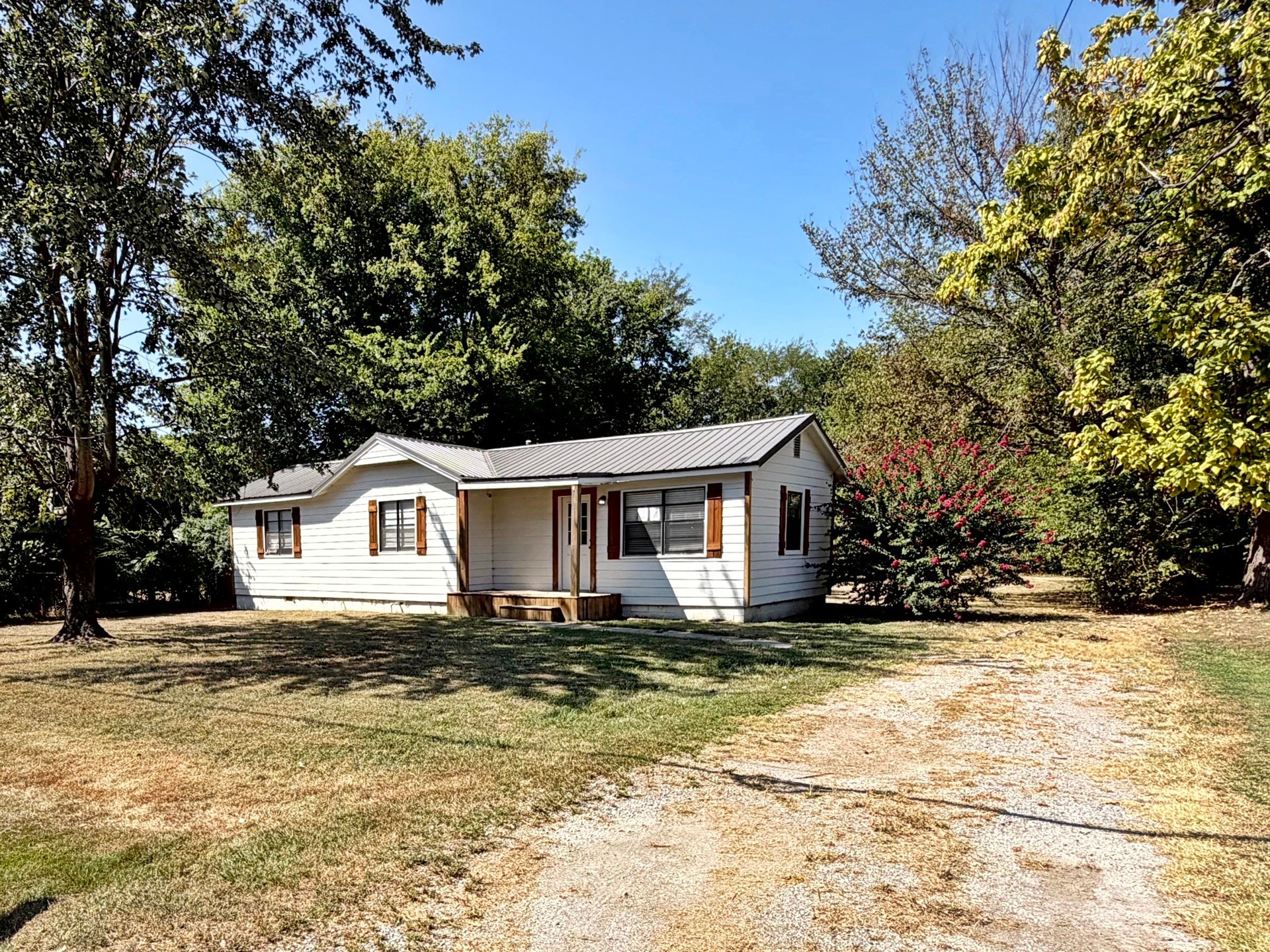 610 S State Street Property Photo 1