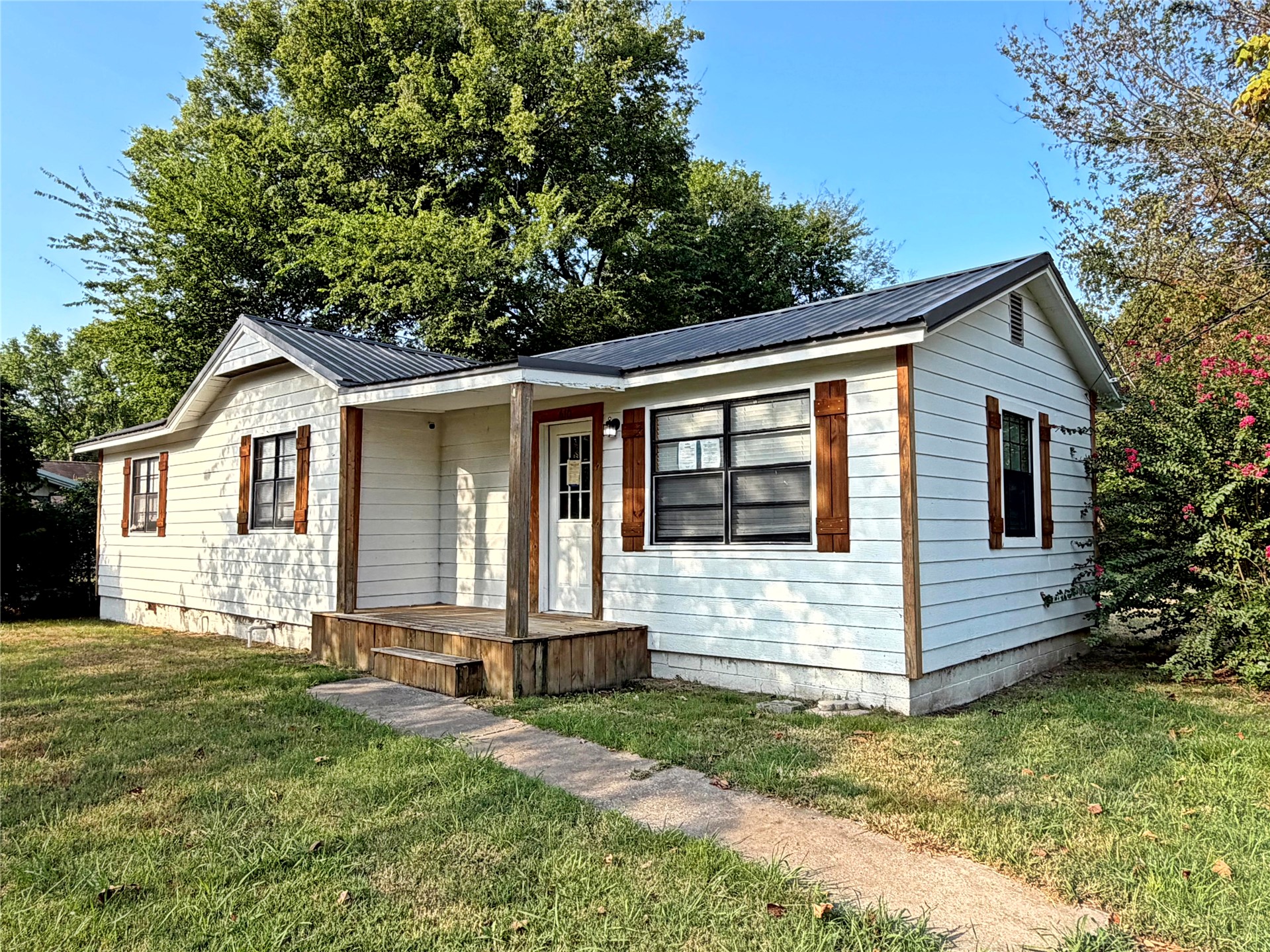 610 S State Street Property Photo 1