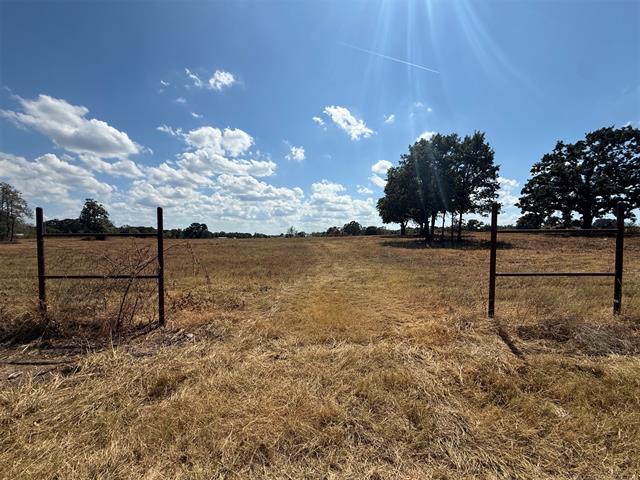 30 E 417 Lane Property Photo 1