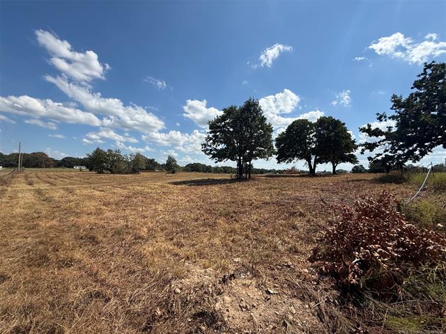 30 E 417 Lane Property Photo 2