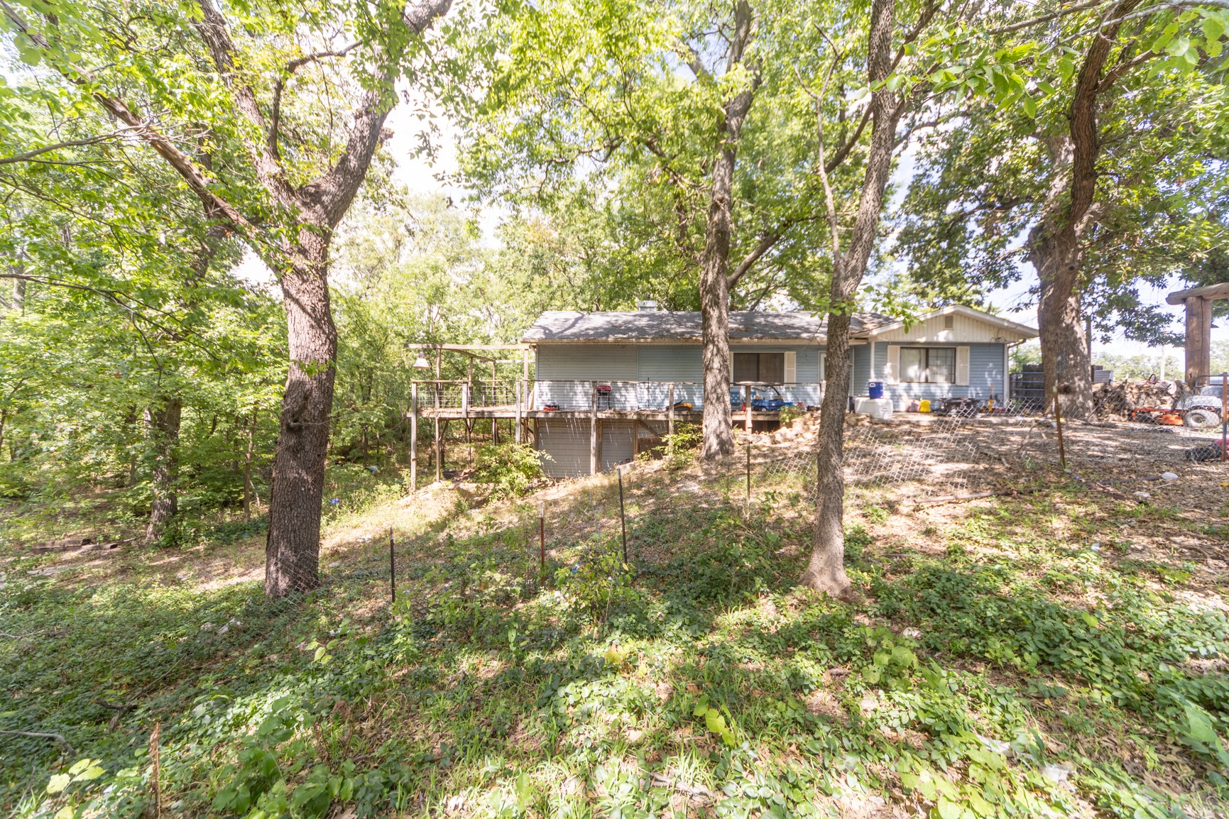 118 S Indian Hill Road Property Photo 1