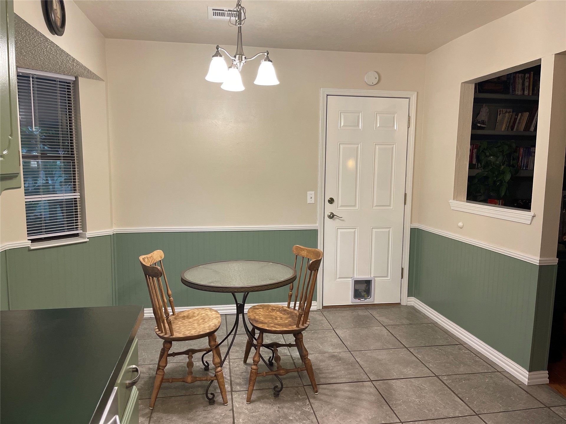17775 S Cedar Avenue Property Photo 10