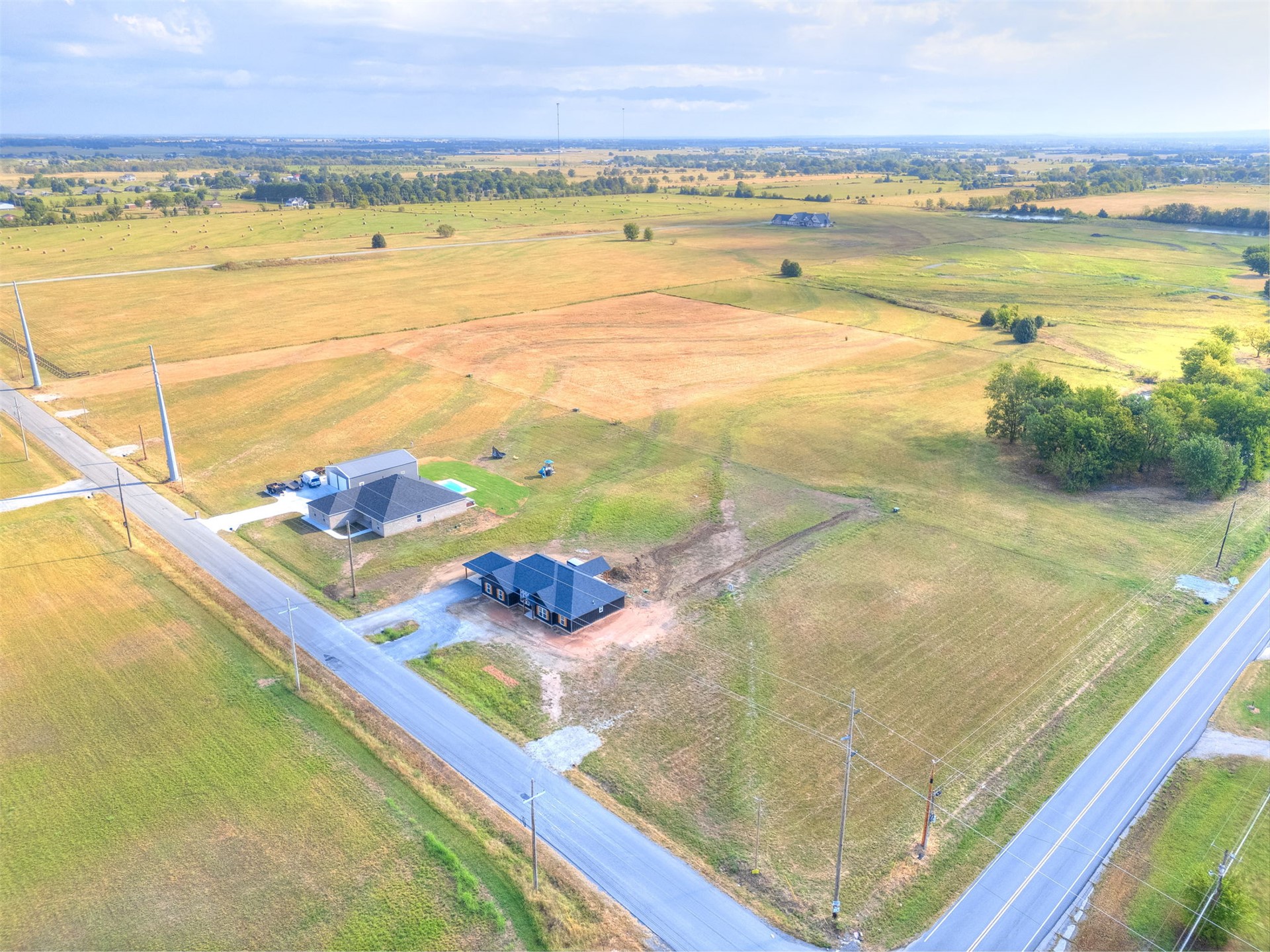 27 N Gaither Road Property Photo 2