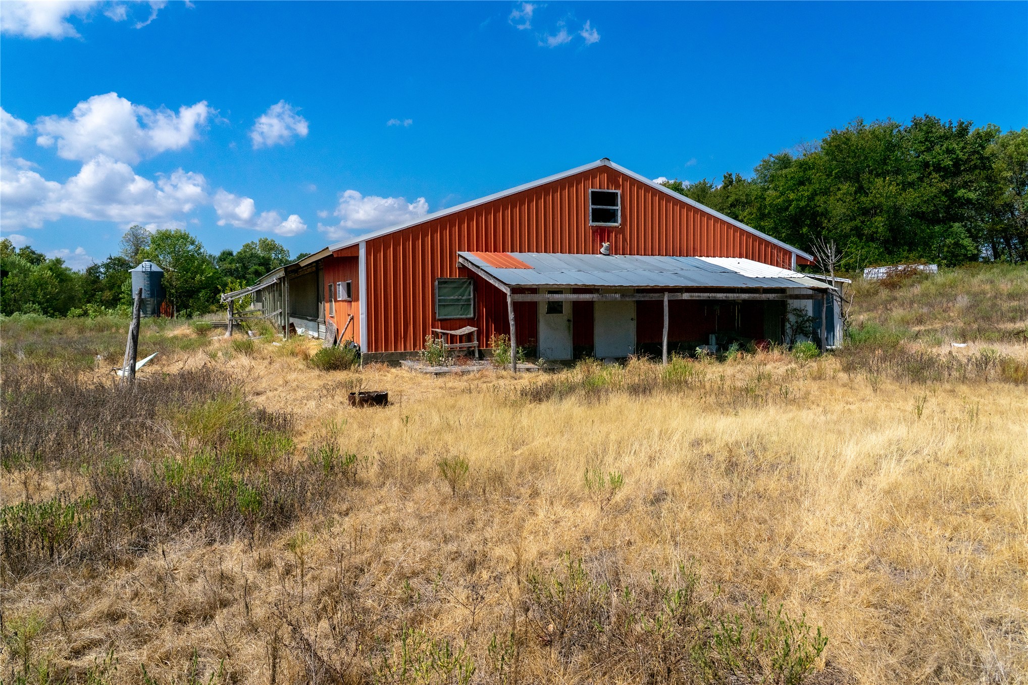 40284 S County Road Property Photo 4