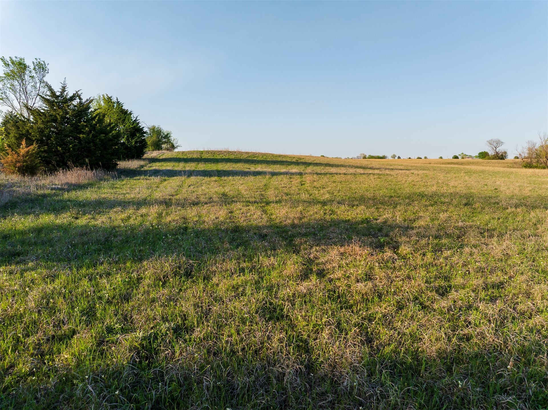 670 N Memorial Drive Property Photo 11