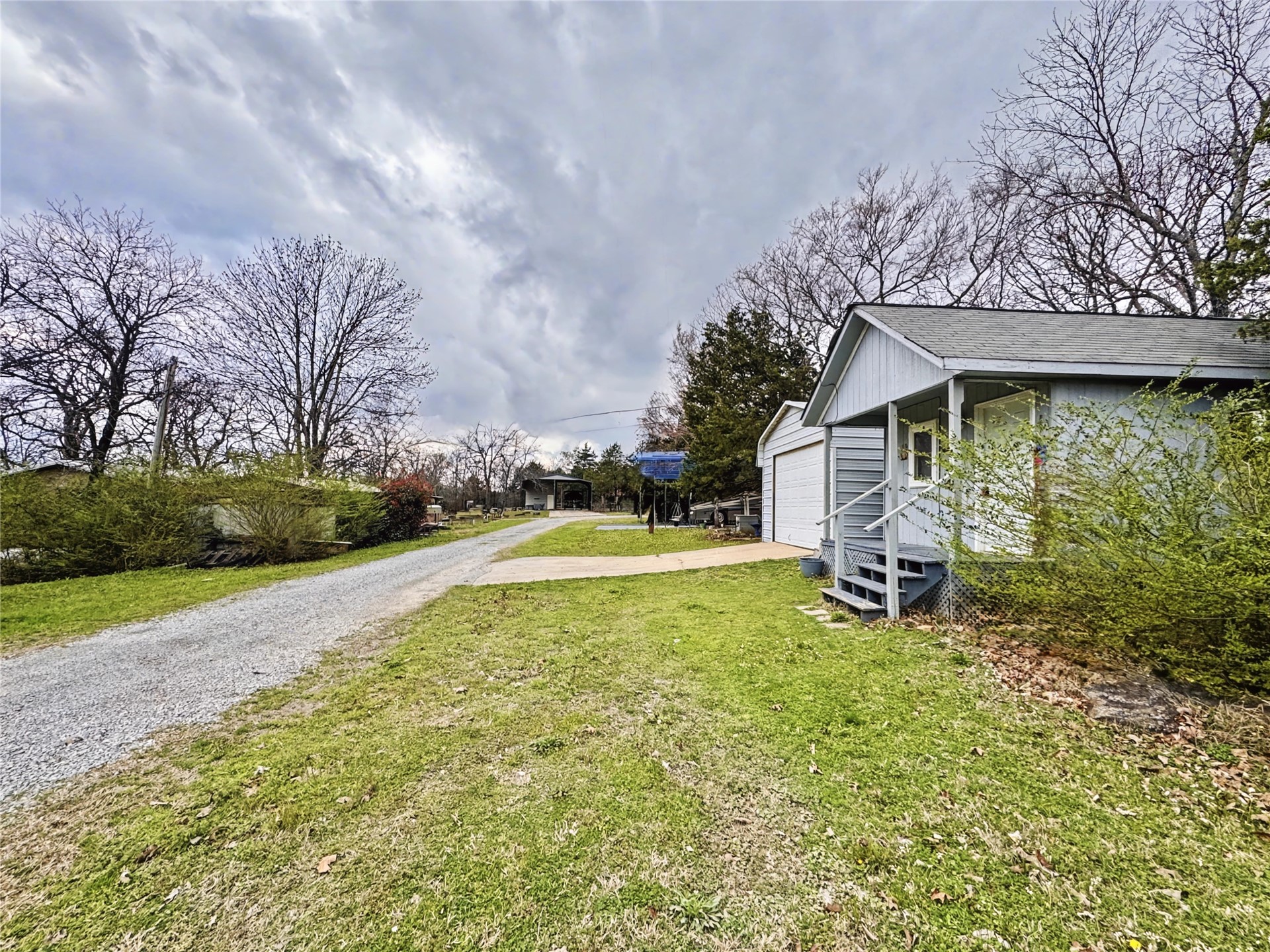 15604 W Black Oak Road Property Photo 3