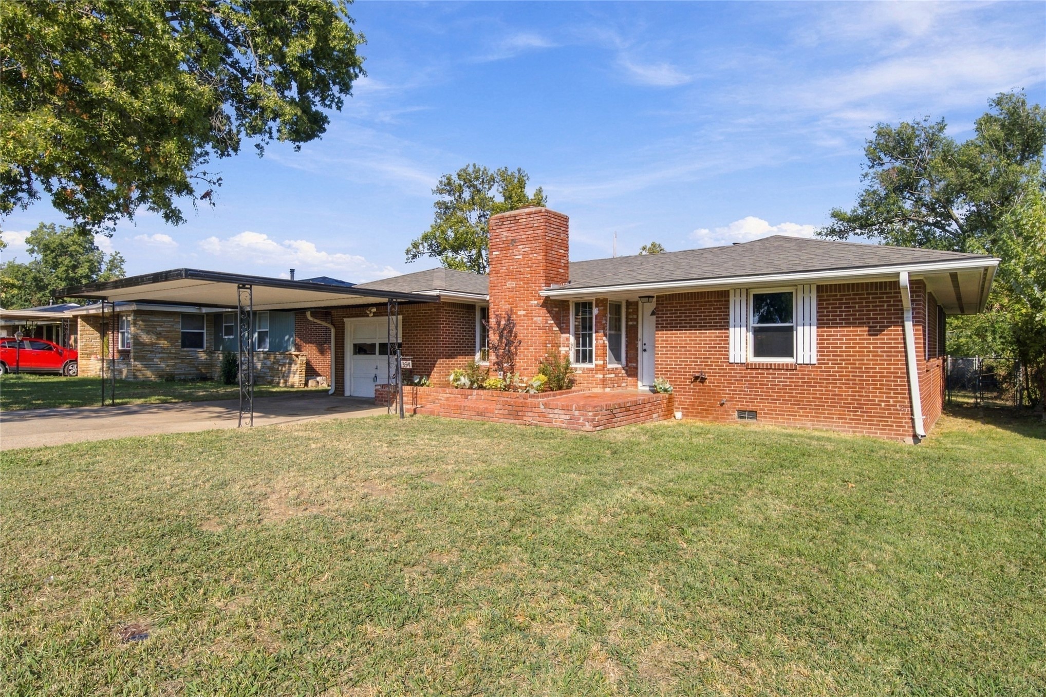 354 Se Wilshire Avenue Property Photo 1
