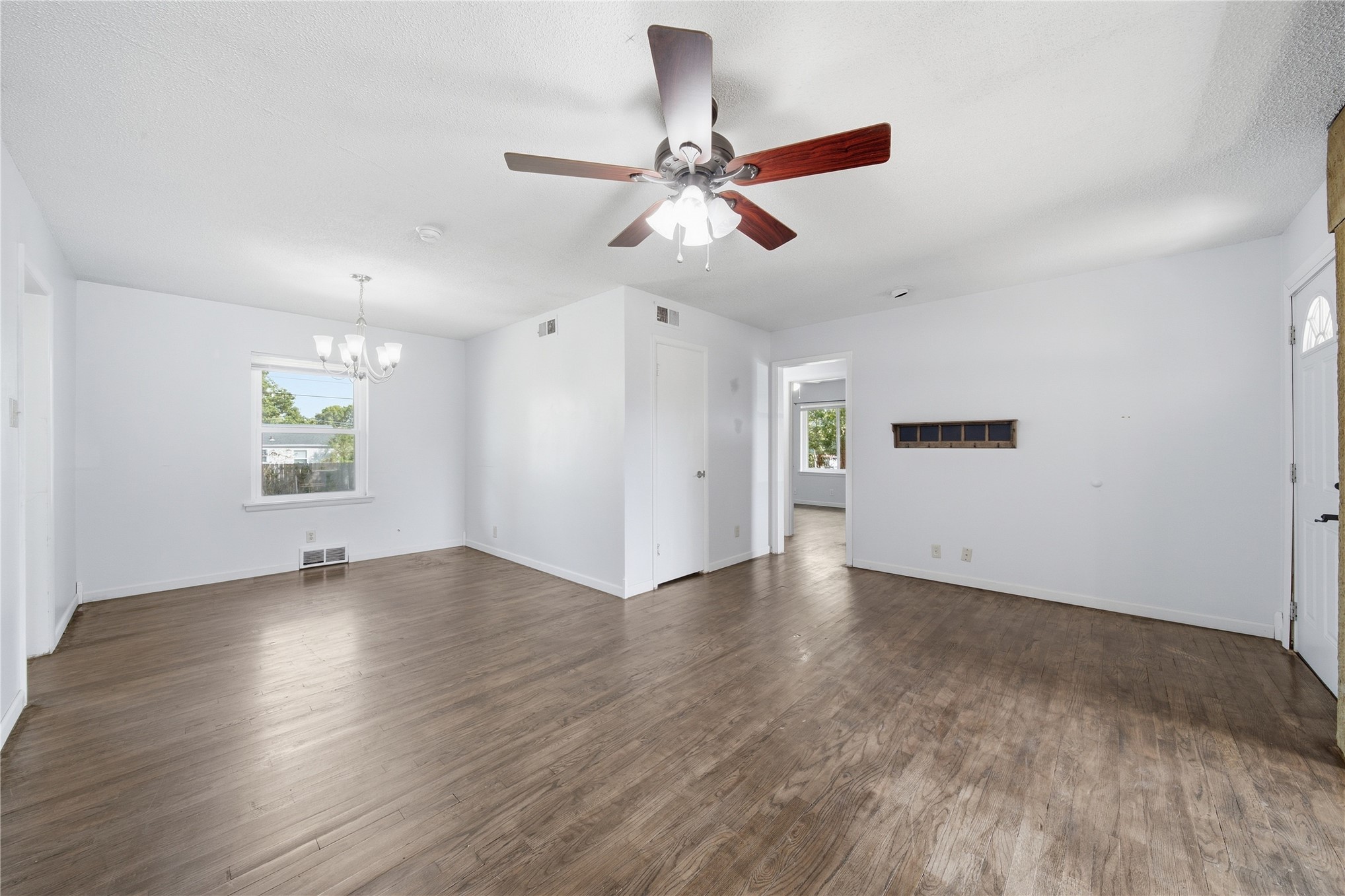 354 Se Wilshire Avenue Property Photo 5