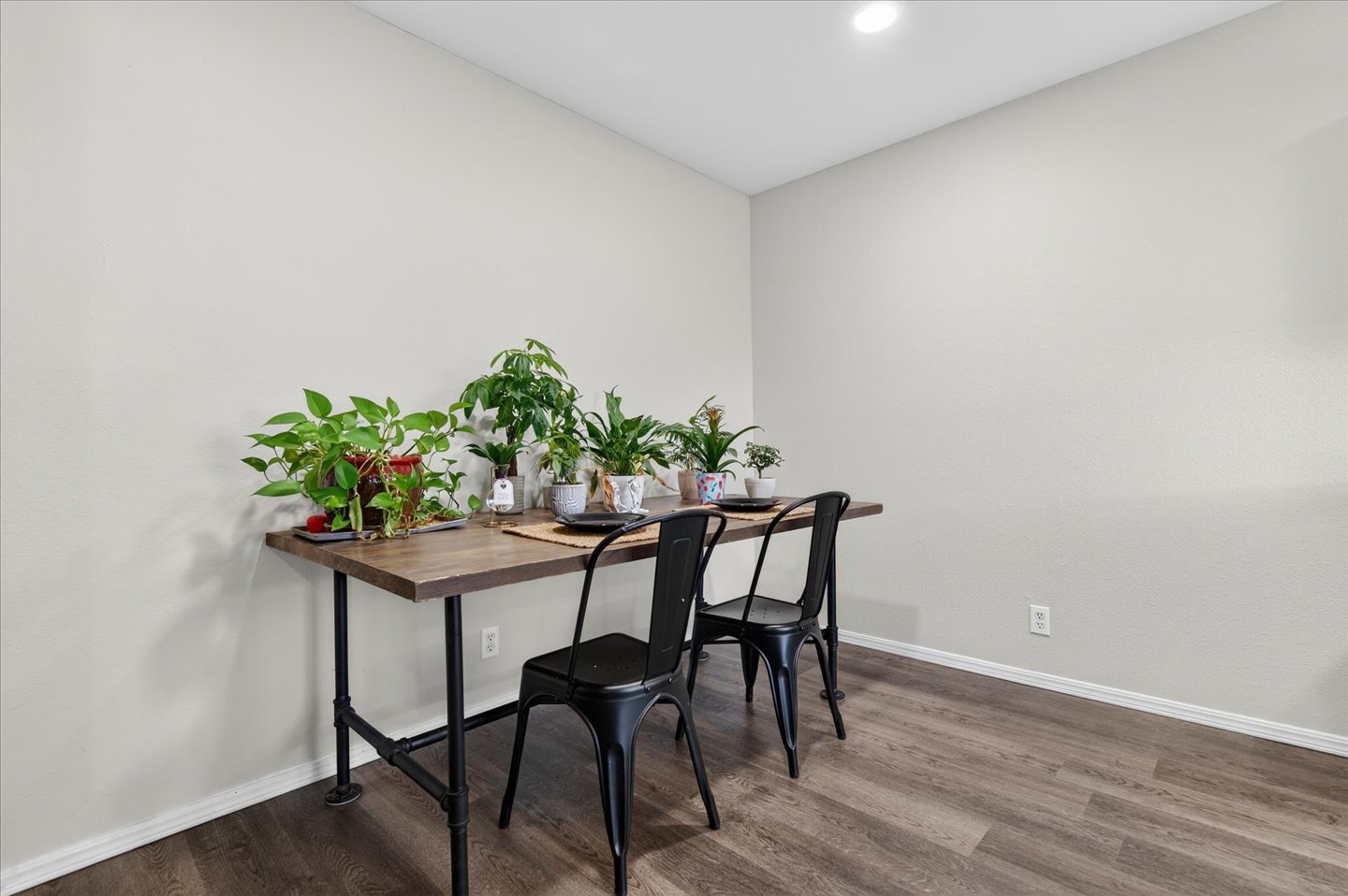 5209 Nowata Road B#203 Property Photo 15