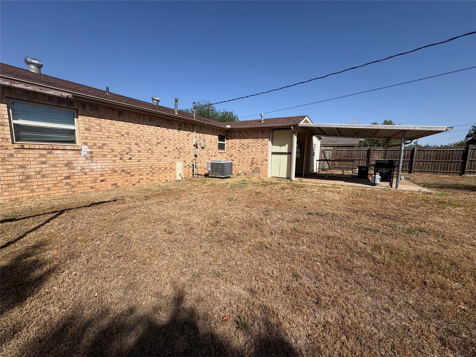 314 N 4th Property Photo 12
