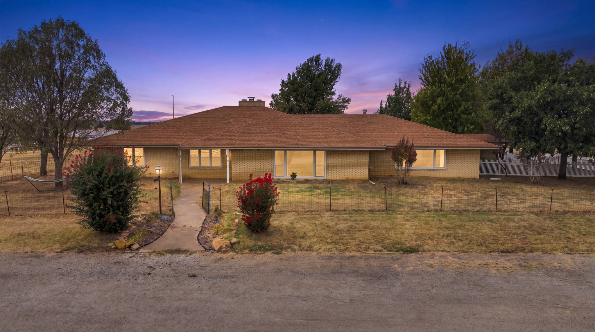 16610 Old Shamrock Highway Property Photo 1