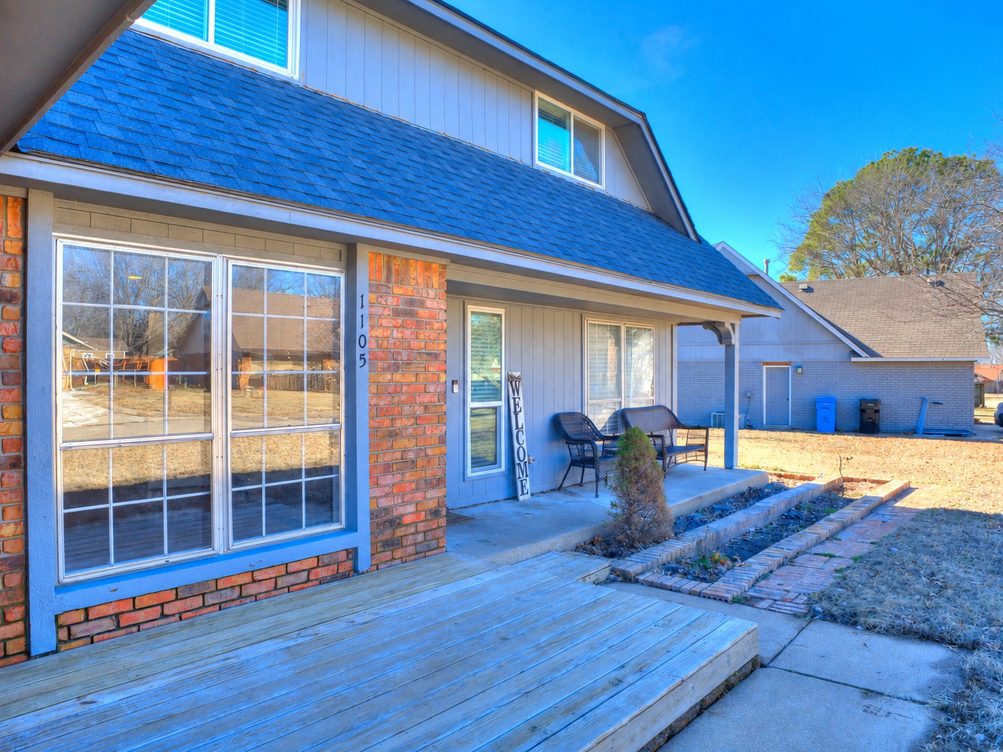 1105 W Delmar Street Property Photo 2