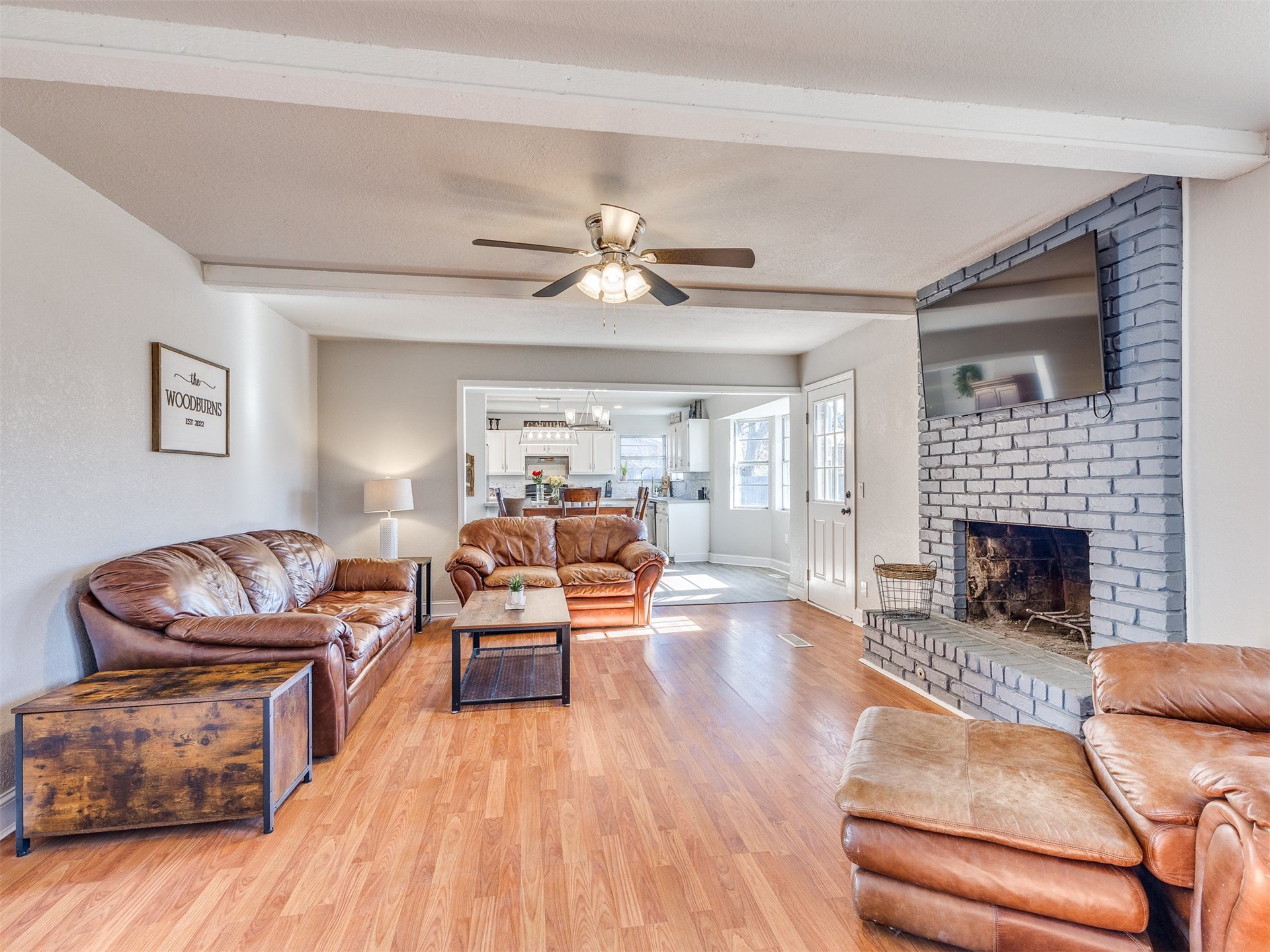 1105 W Delmar Street Property Photo 4