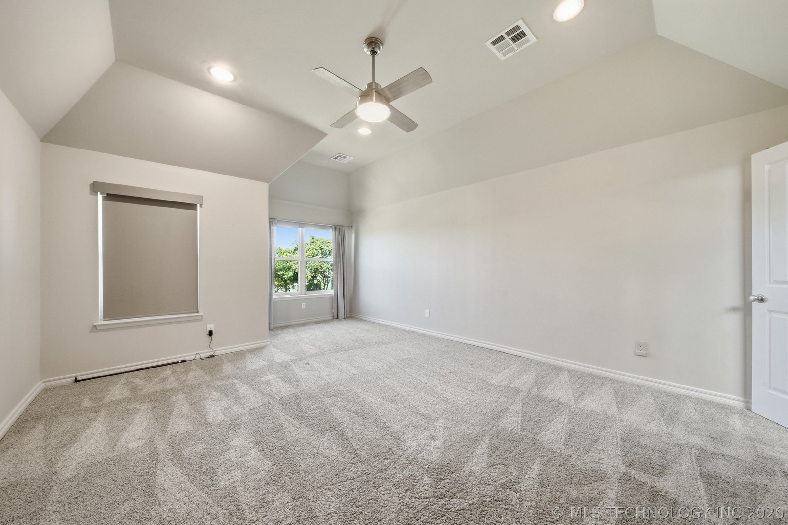 12544 S 71st East Avenue Property Photo 22