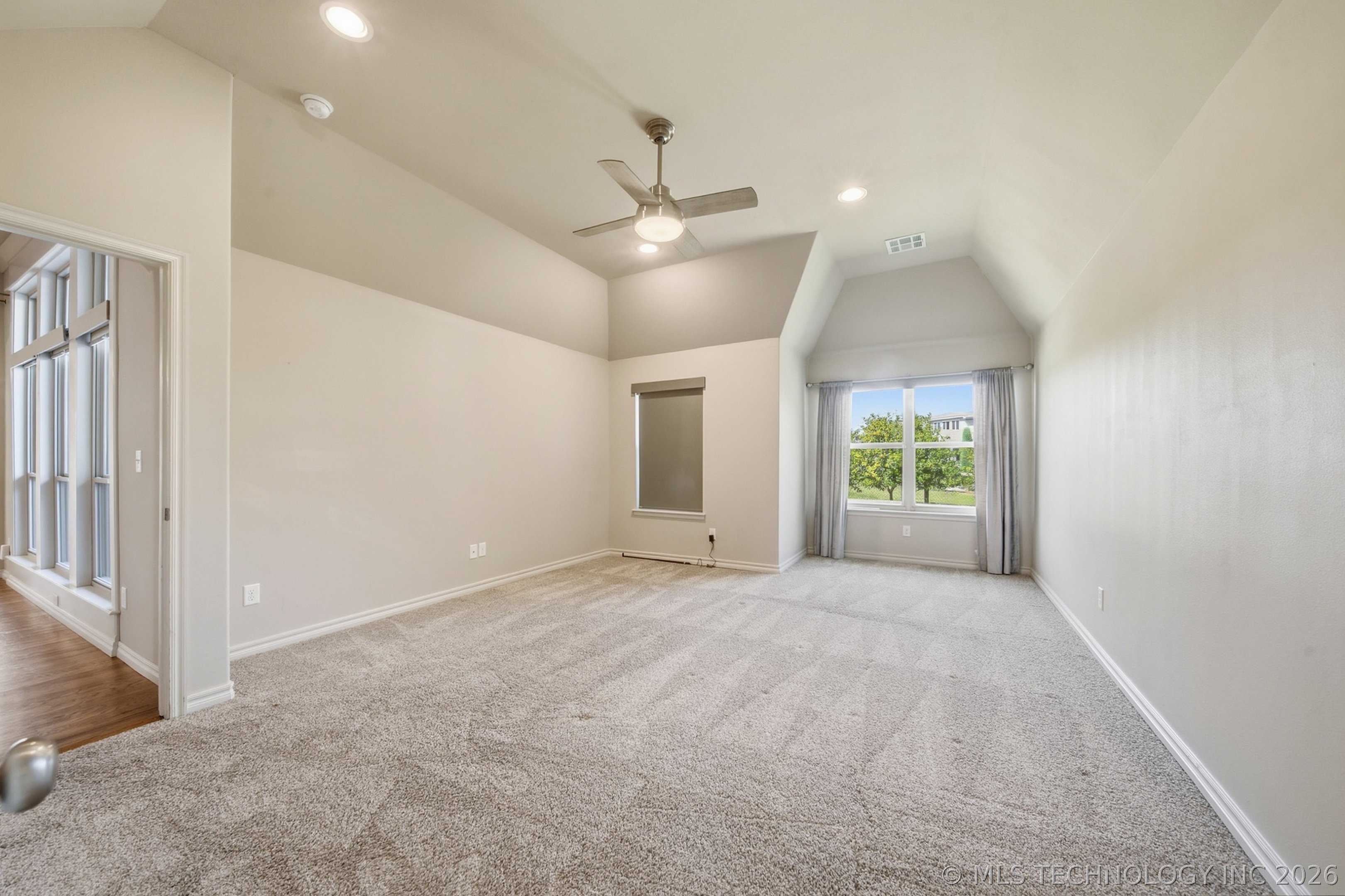 12544 S 71st East Avenue Property Photo 23