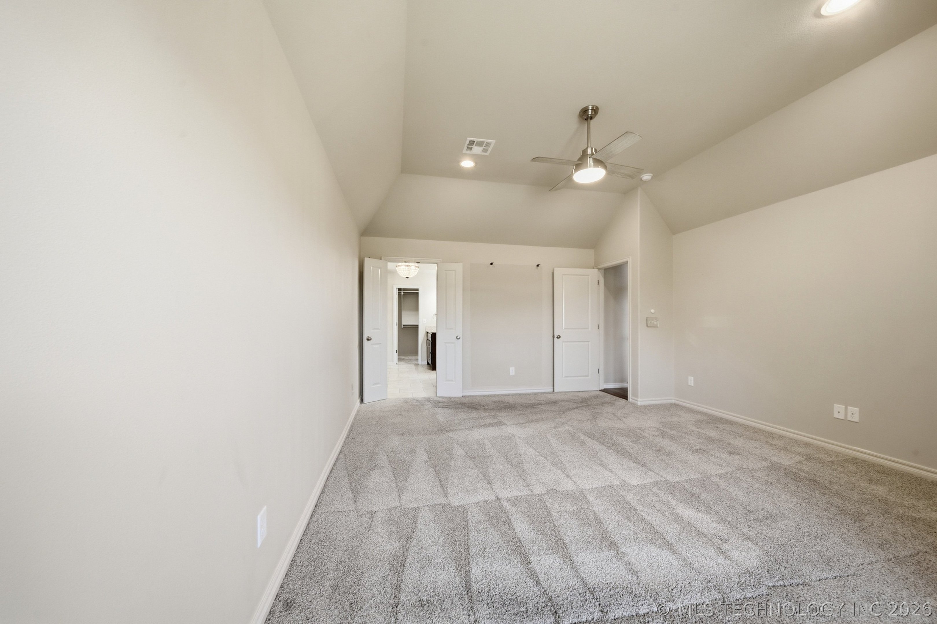 12544 S 71st East Avenue Property Photo 24