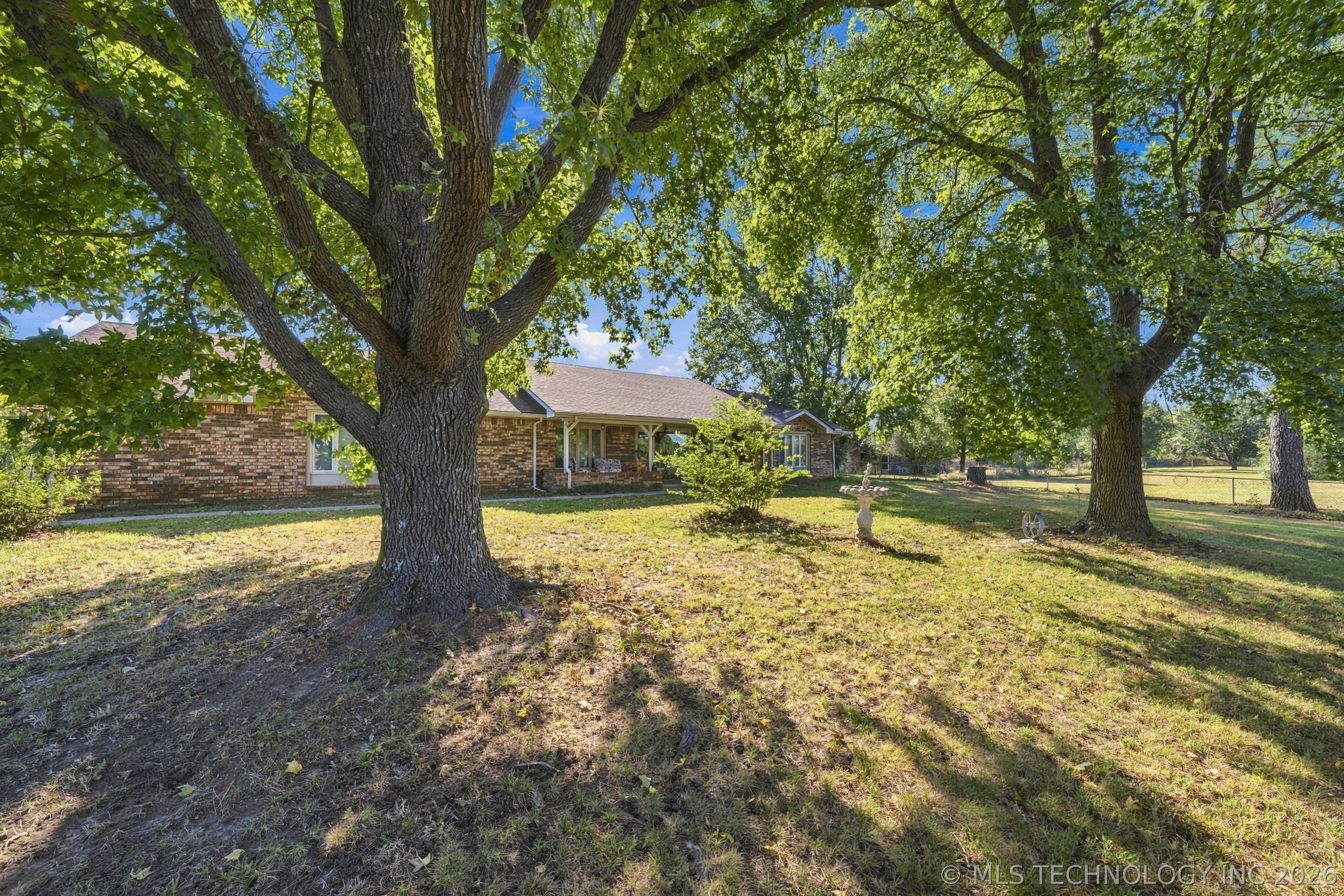 2730 N 24th Street W Property Photo 2
