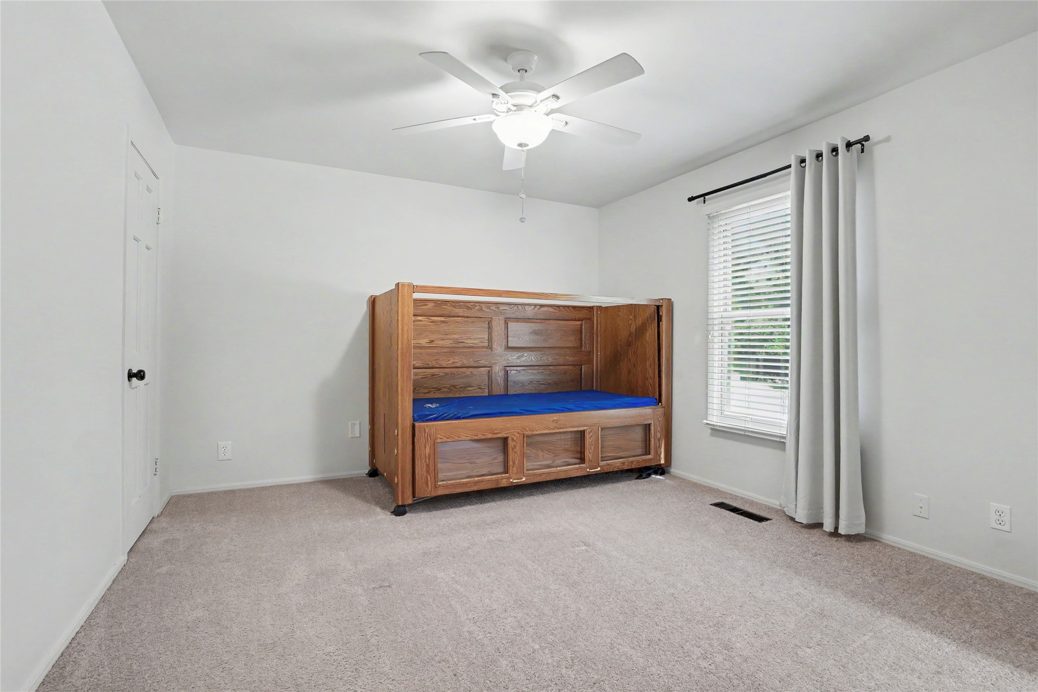 3041 E 84th Street Property Photo 21