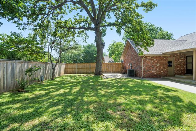 3041 E 84th Street Property Photo 32