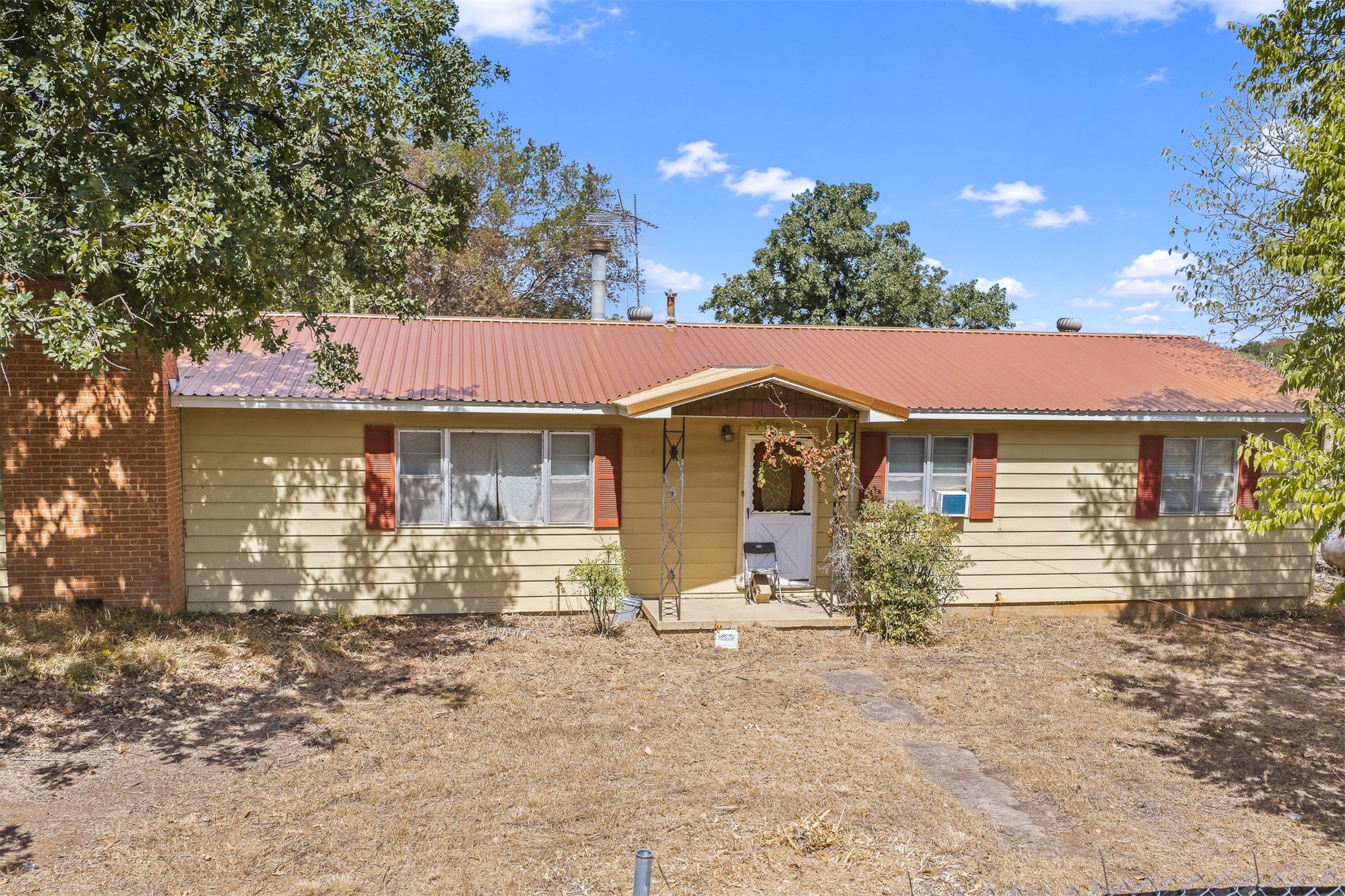 346 Fir Road Property Photo 2