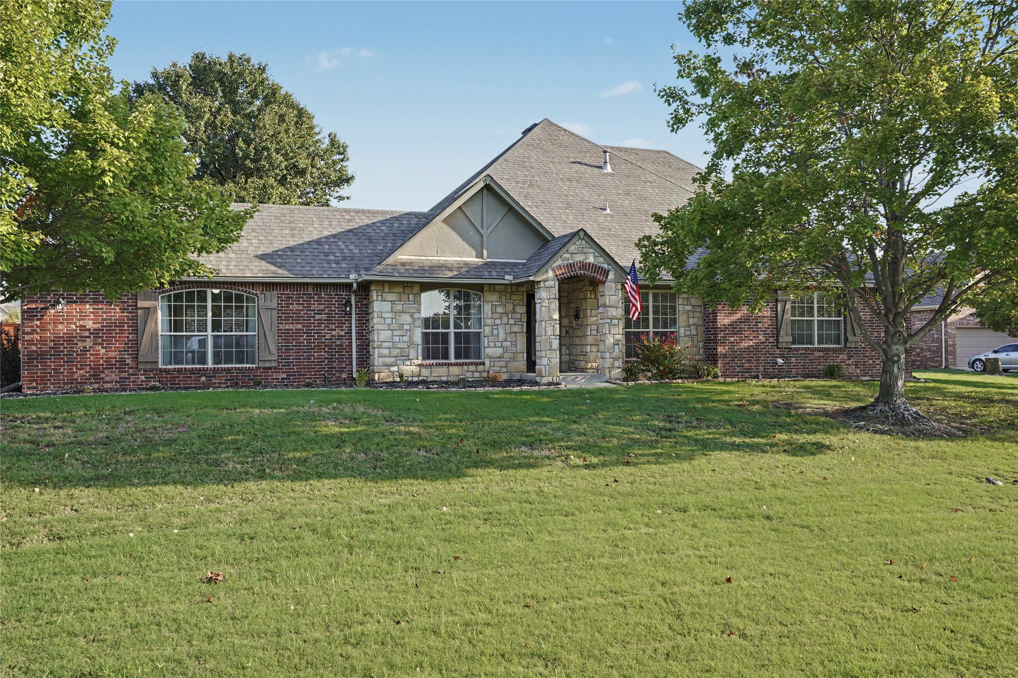 6993 E 85th Street North